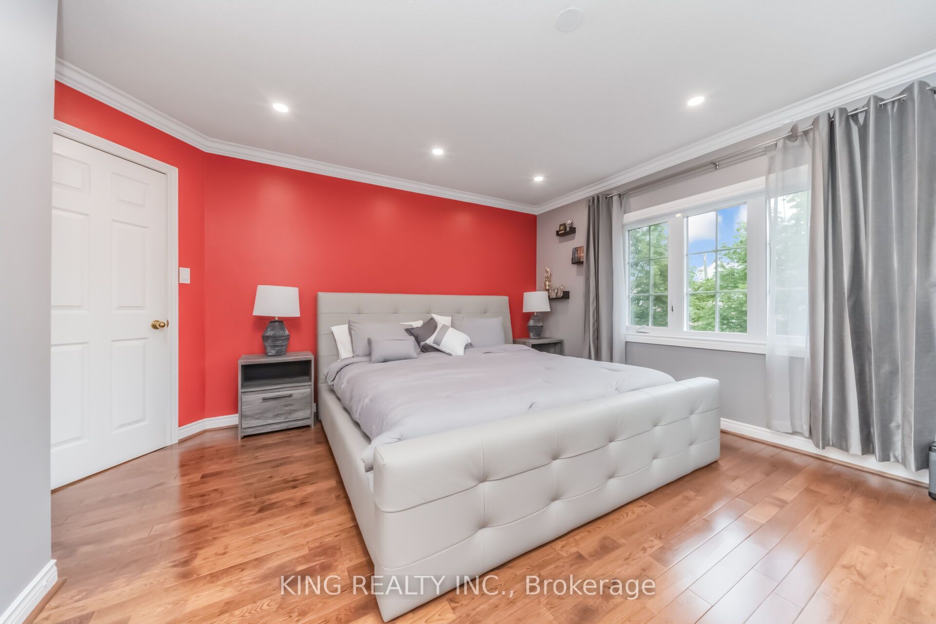 1427 Grossi Street Property Photo 35