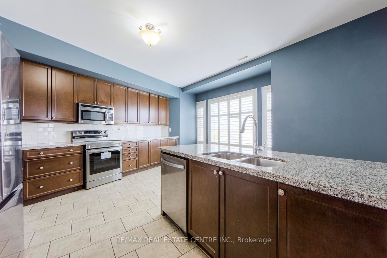 9075 Derry Road Property Photo 17