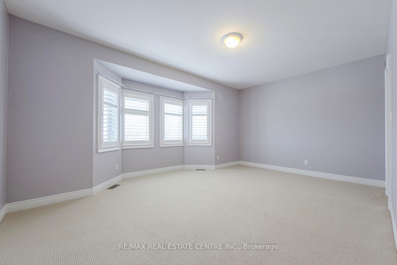 9075 Derry Road Property Photo 43