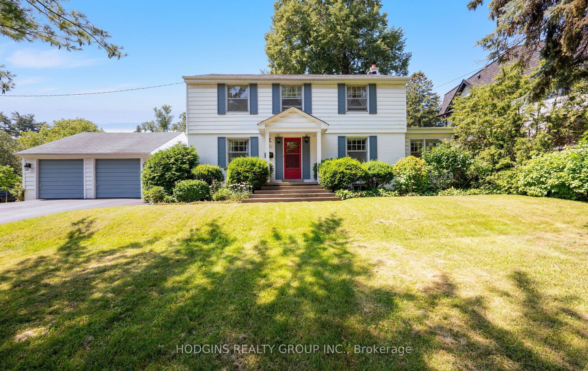 1558 Broadmoor Avenue Property Photo 2