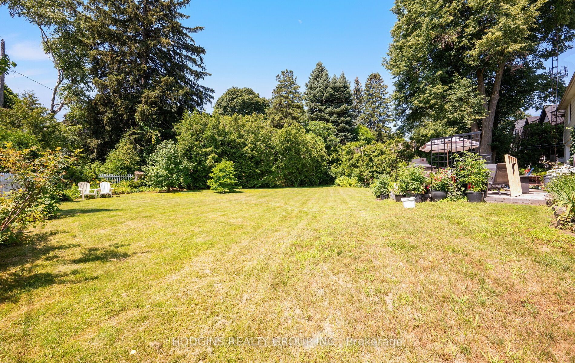 1558 Broadmoor Avenue Property Photo 7