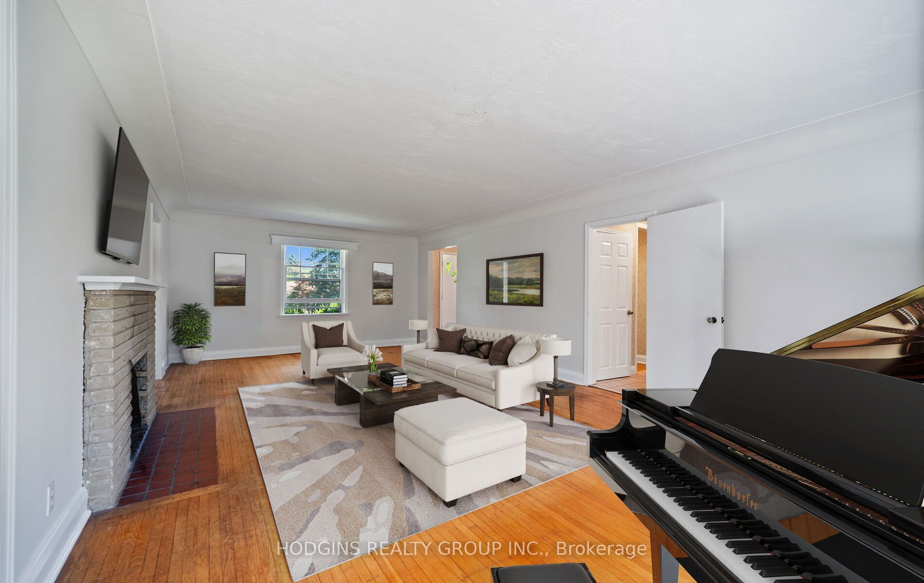 1558 Broadmoor Avenue Property Photo 8