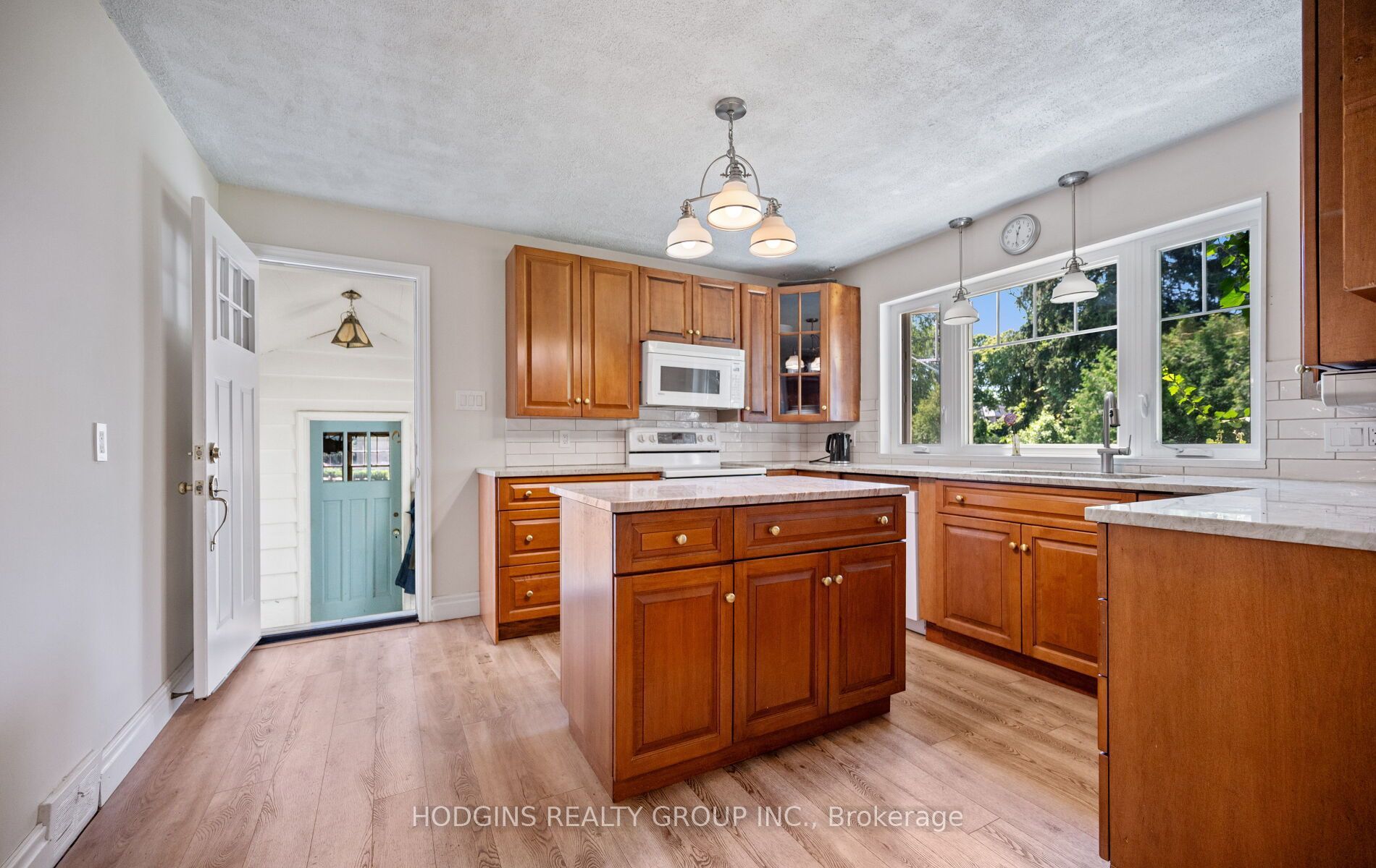 1558 Broadmoor Avenue Property Photo 15