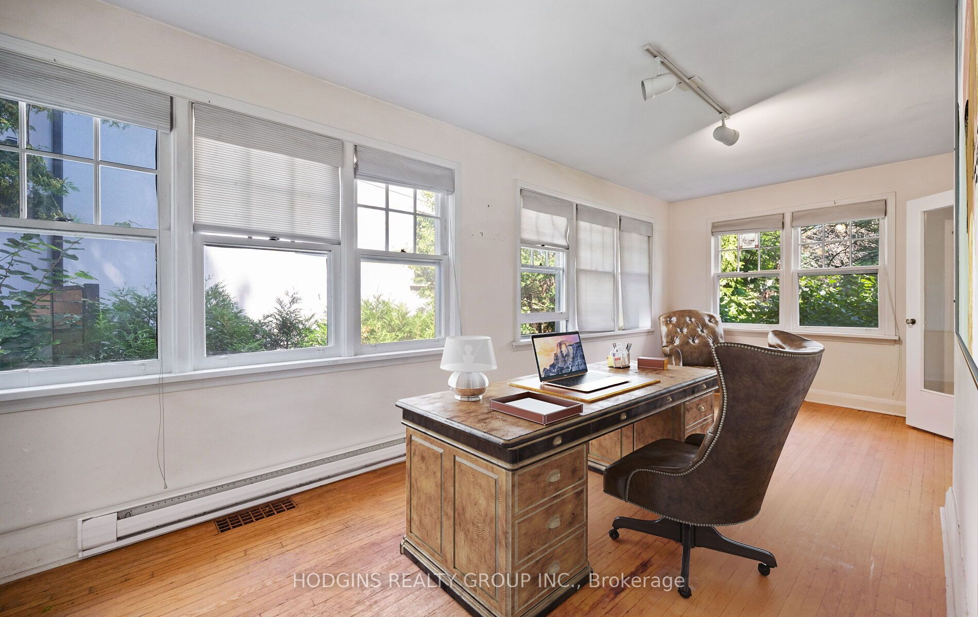 1558 Broadmoor Avenue Property Photo 18