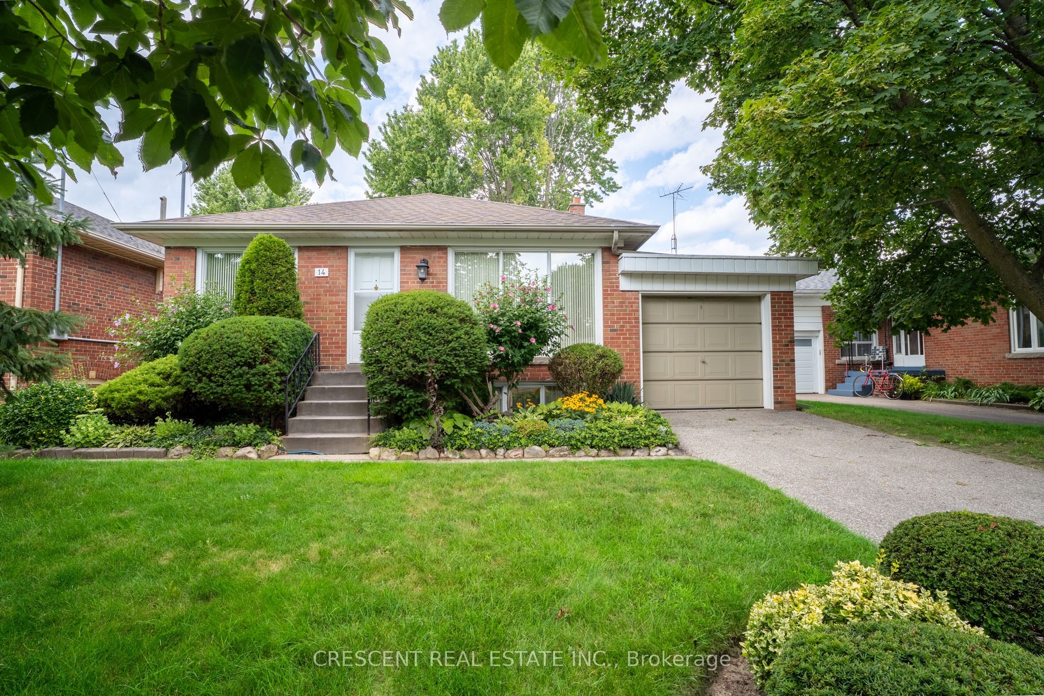 14 Claymore Drive Property Photo 1
