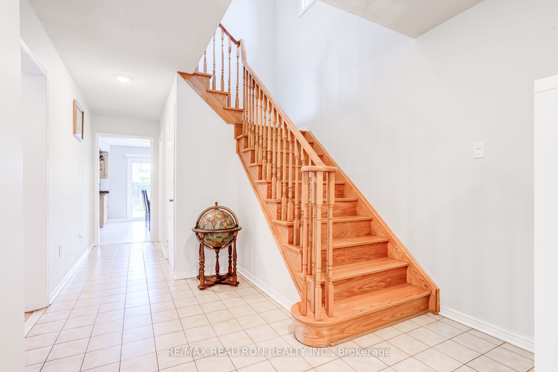 4379 Radisson Crescent Property Photo 3