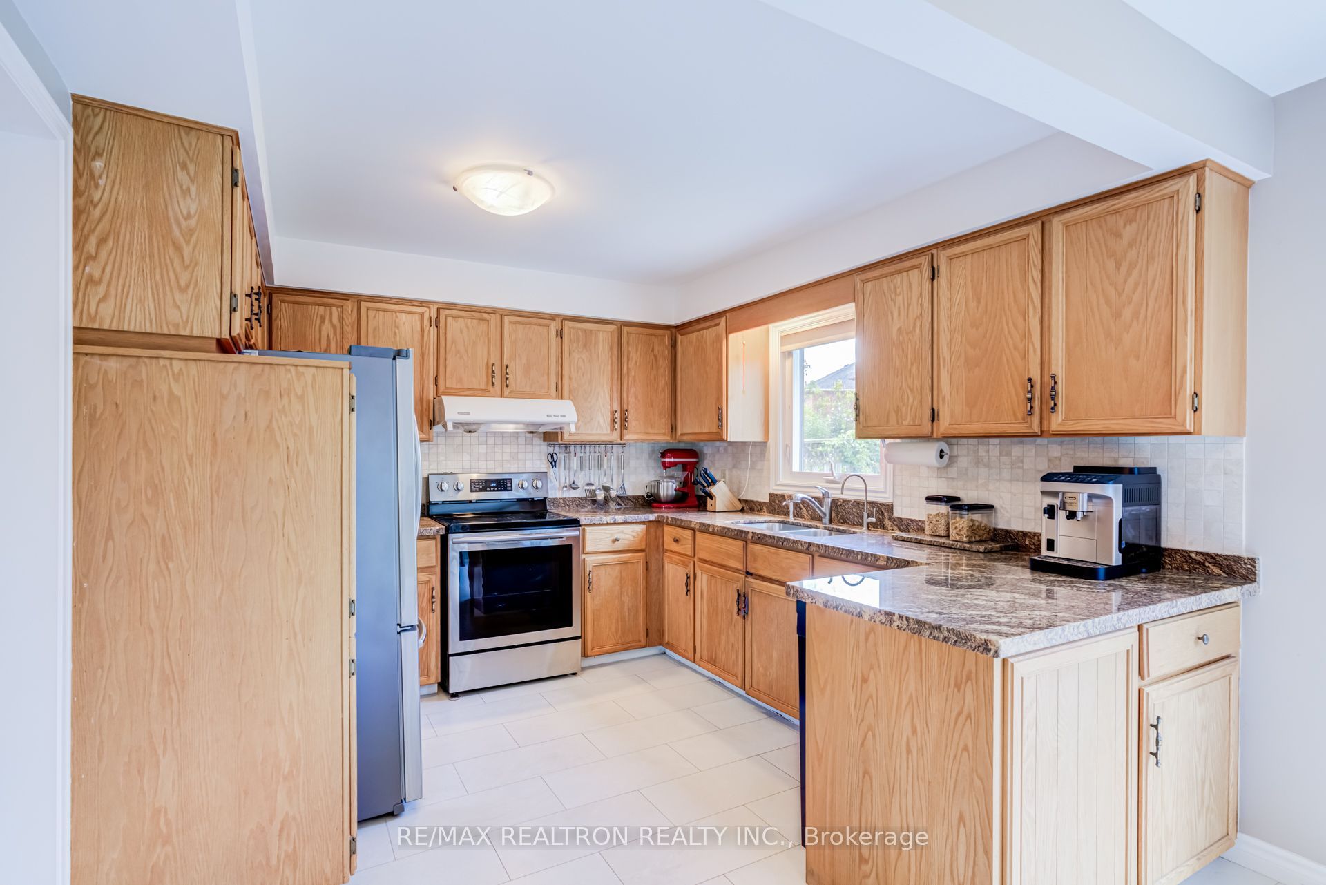 4379 Radisson Crescent Property Photo 13
