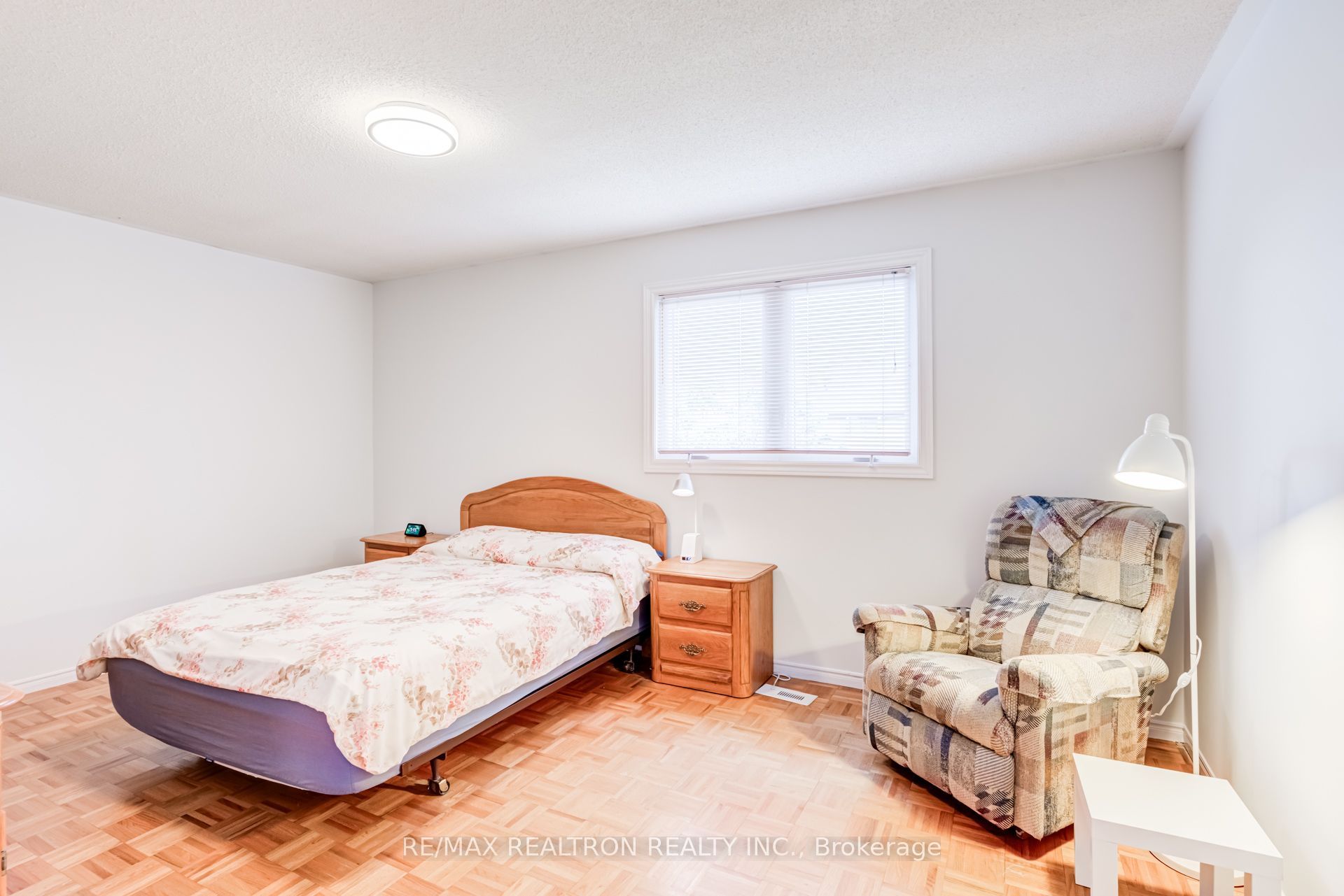 4379 Radisson Crescent Property Photo 22