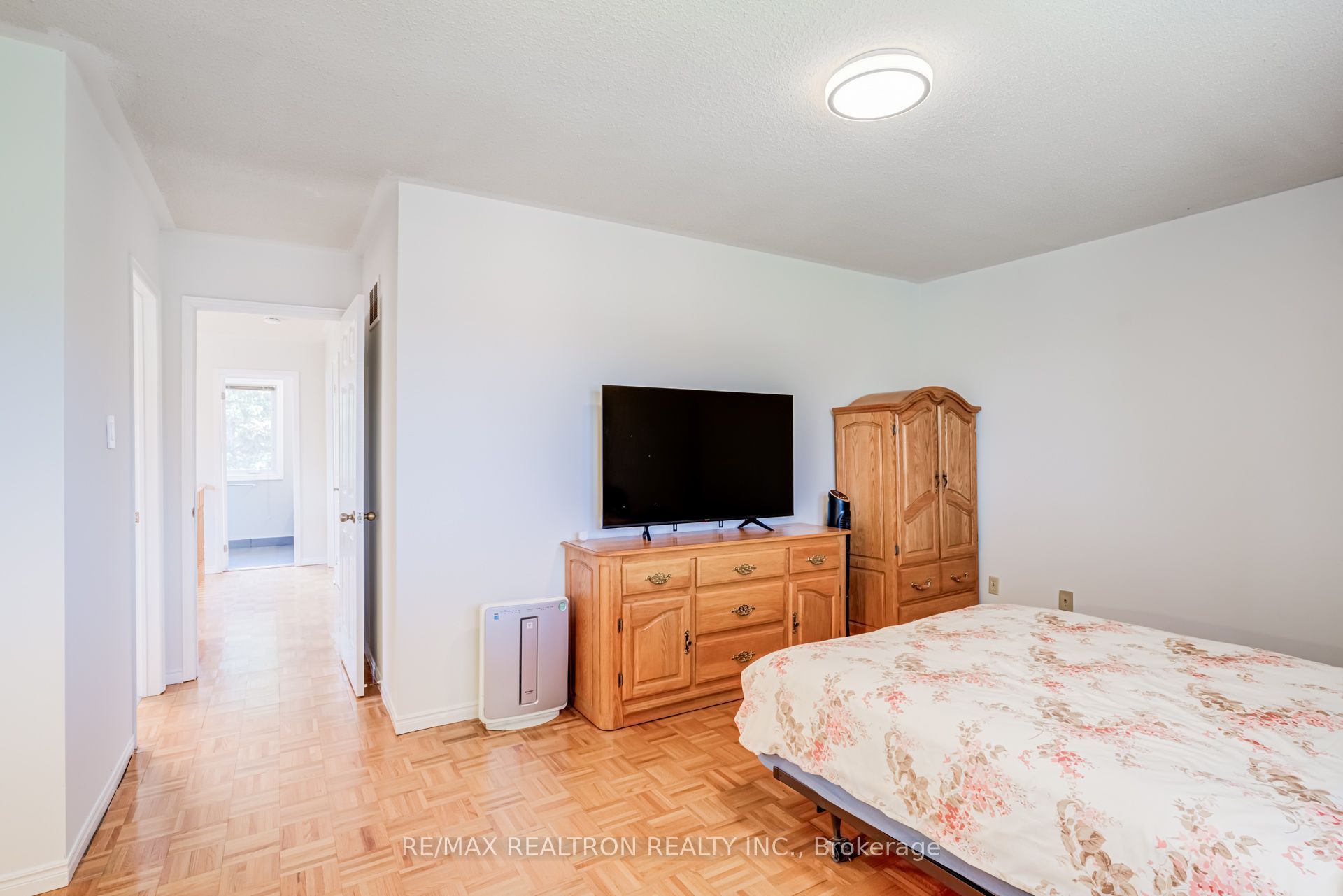 4379 Radisson Crescent Property Photo 23