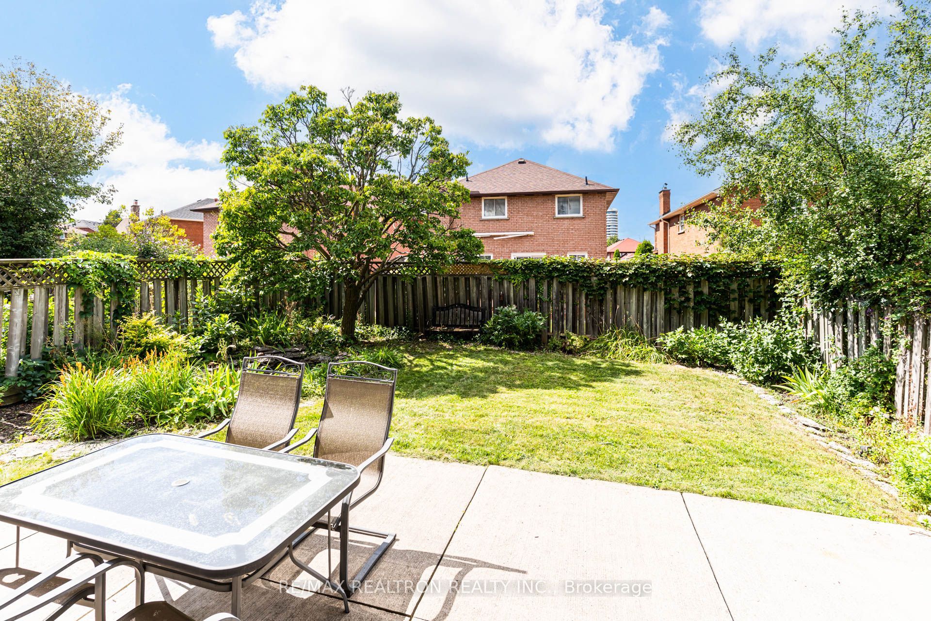 4379 Radisson Crescent Property Photo 37