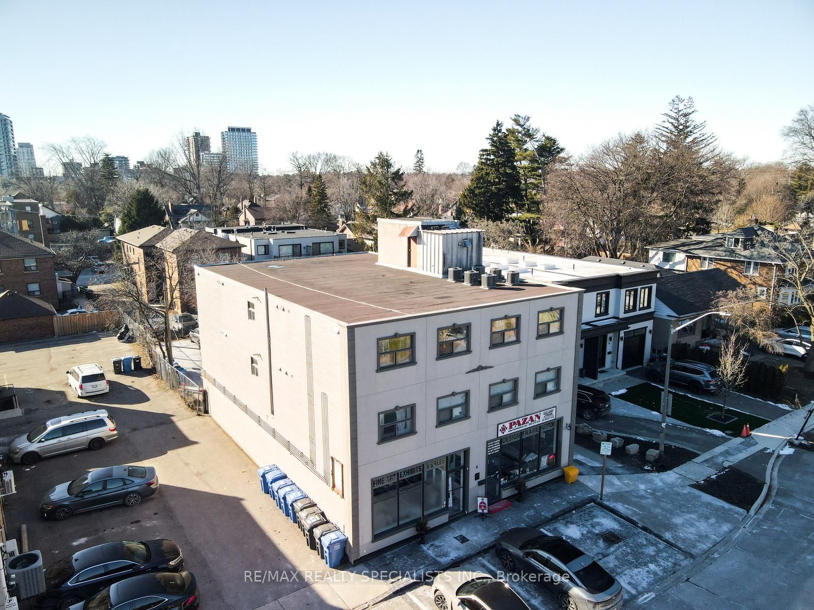 6 Brant Avenue Property Photo 2