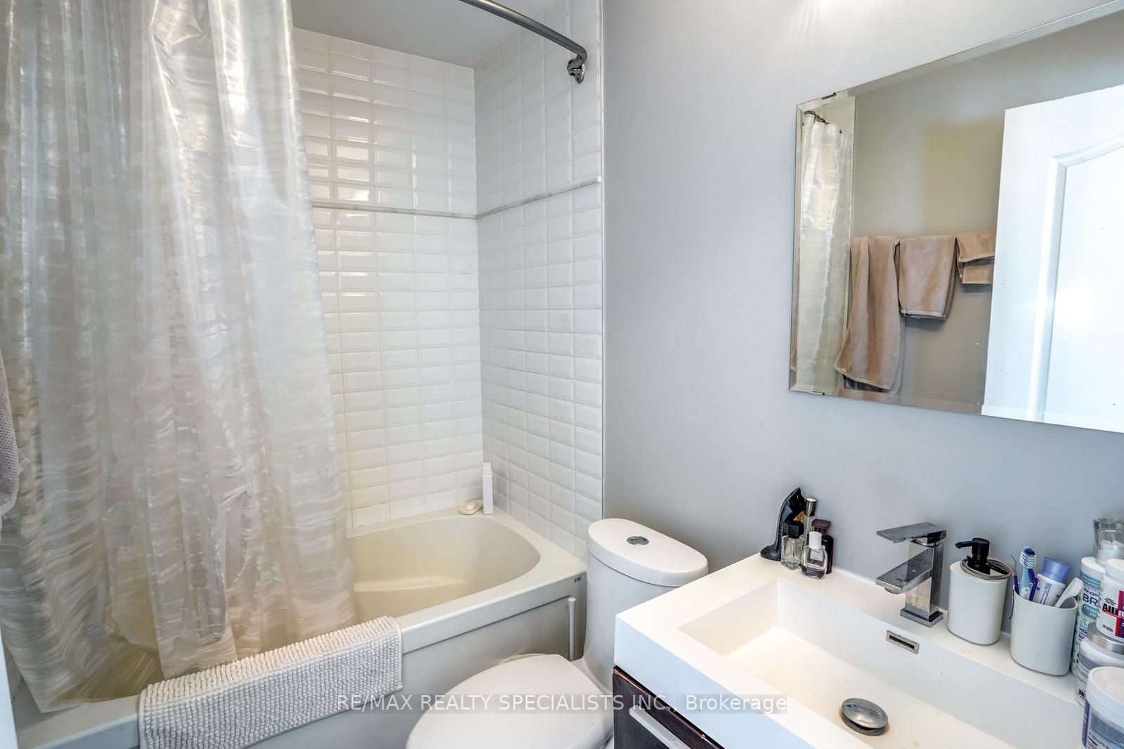 6 Brant Avenue Property Photo 15