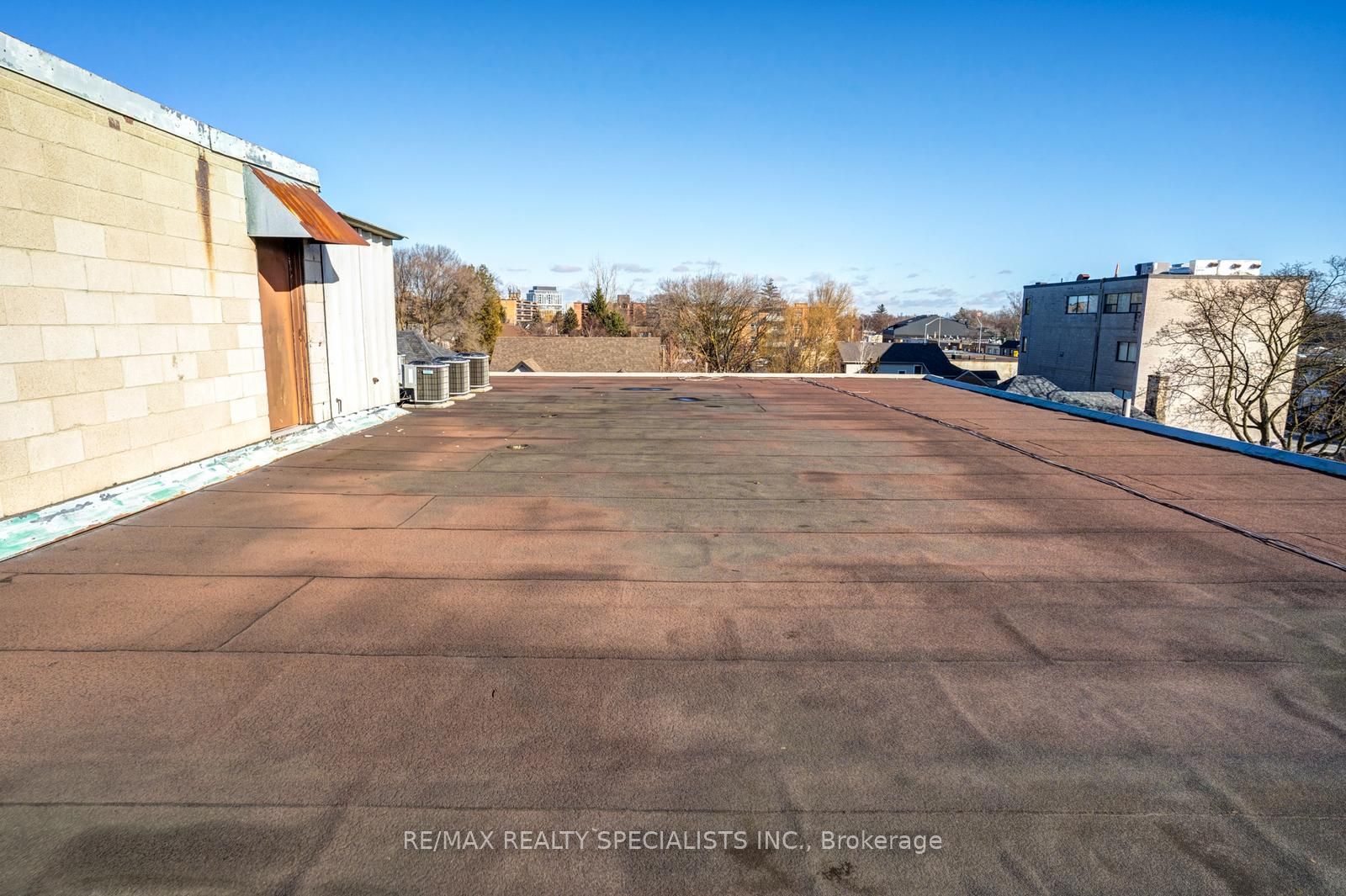 6 Brant Avenue Property Photo 35