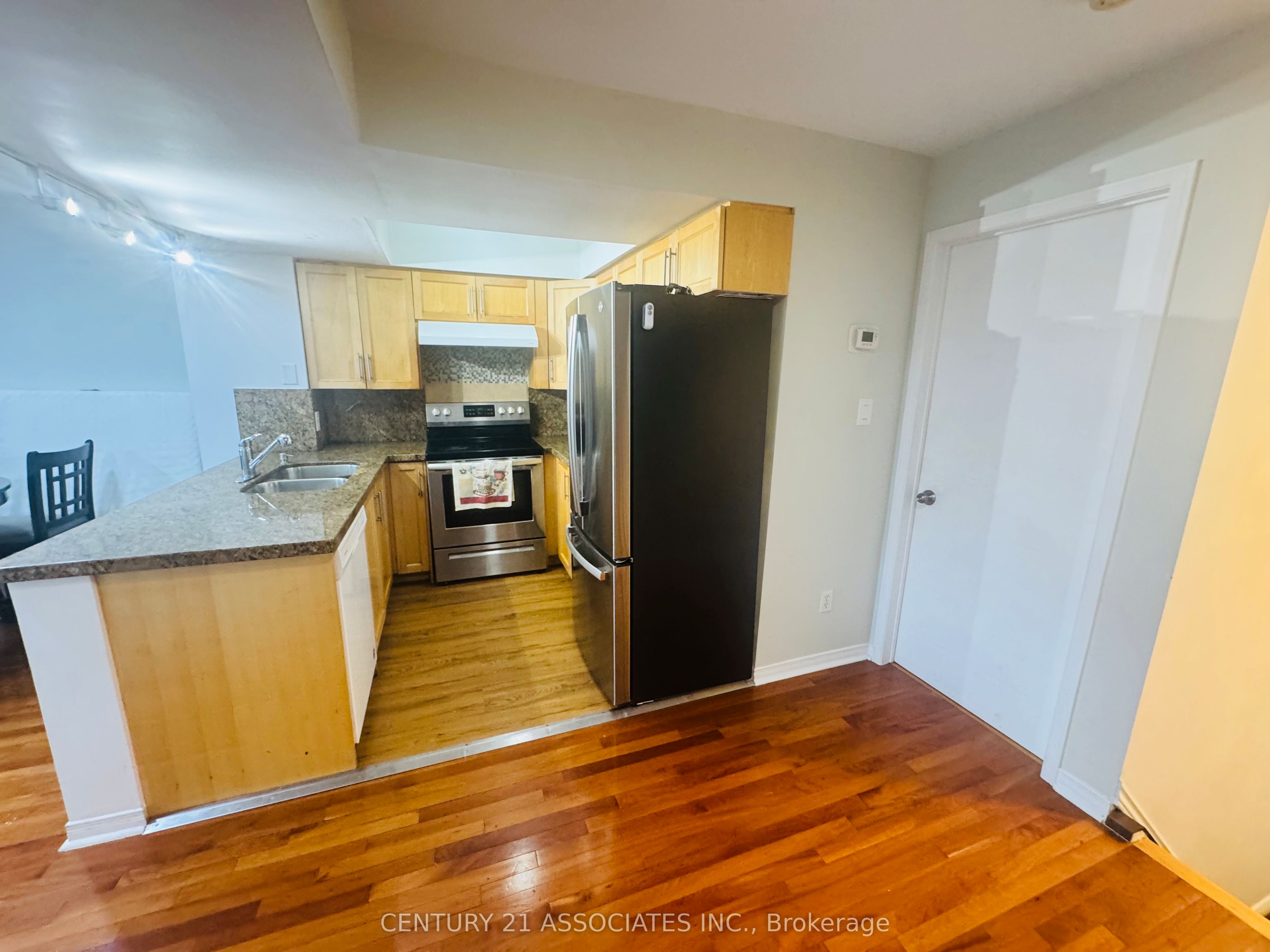 60 Barondale Drive 256 Property Photo 8