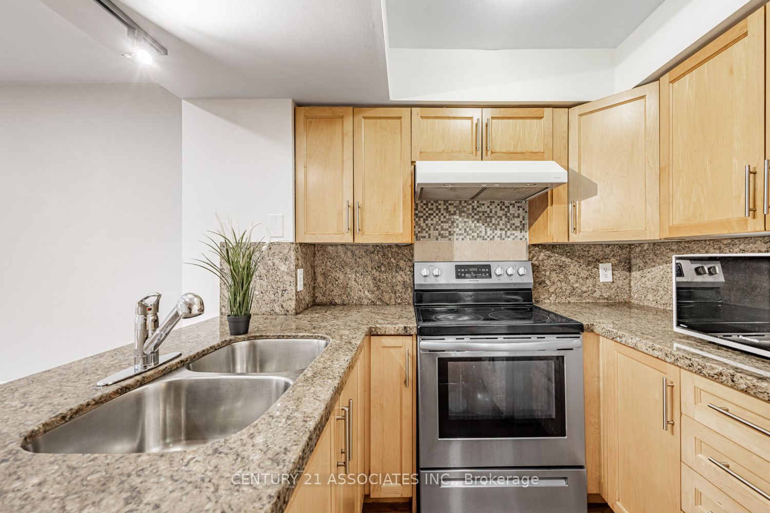 60 Barondale Drive 256 Property Photo 12
