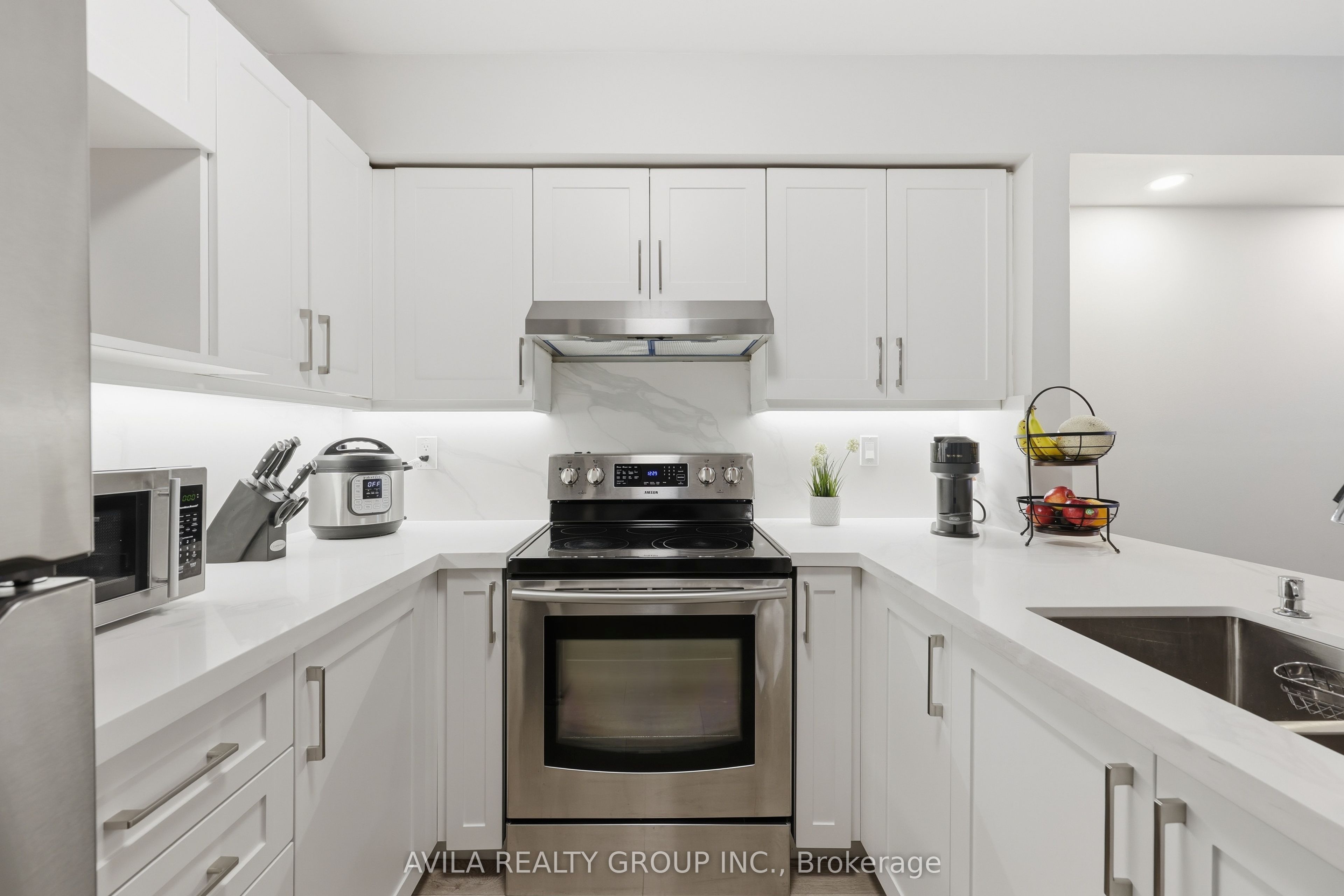 1460 Bishops Gate 203 Property Photo 4