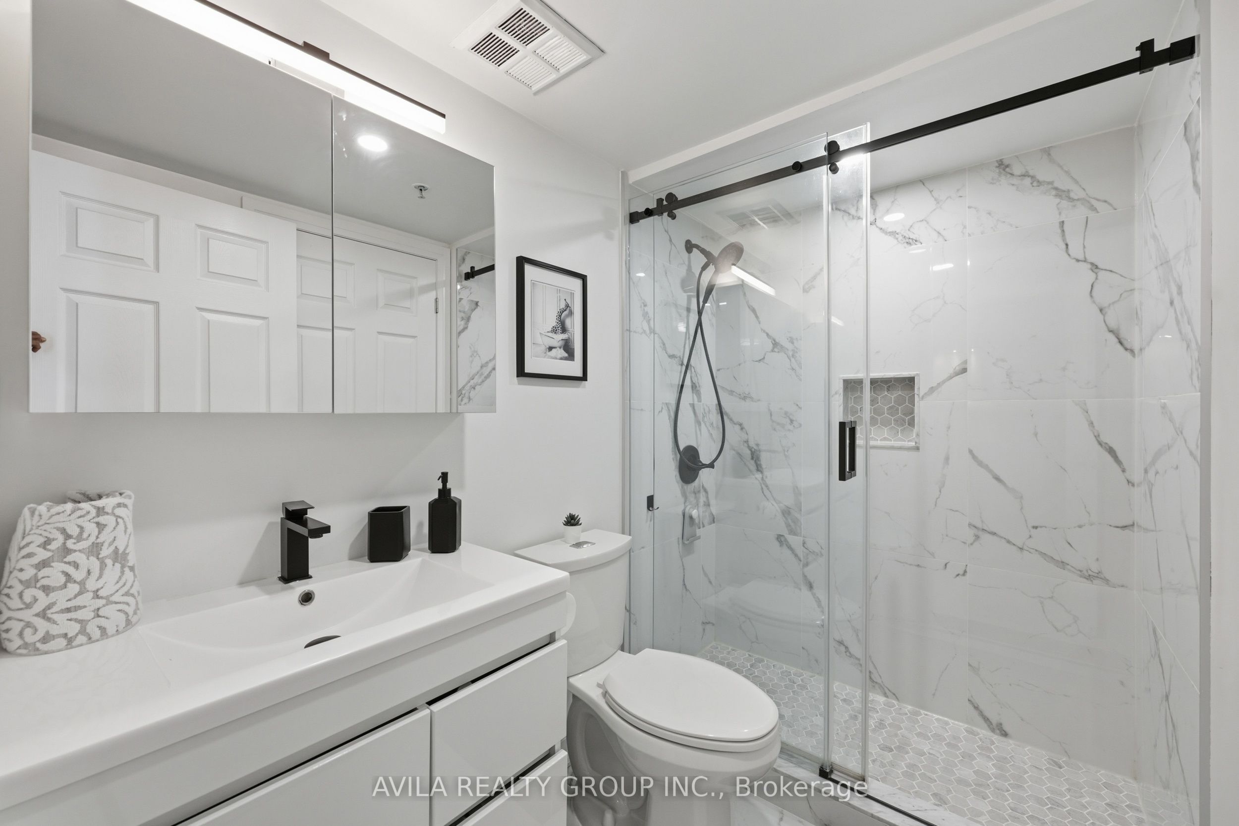 1460 Bishops Gate 203 Property Photo 8