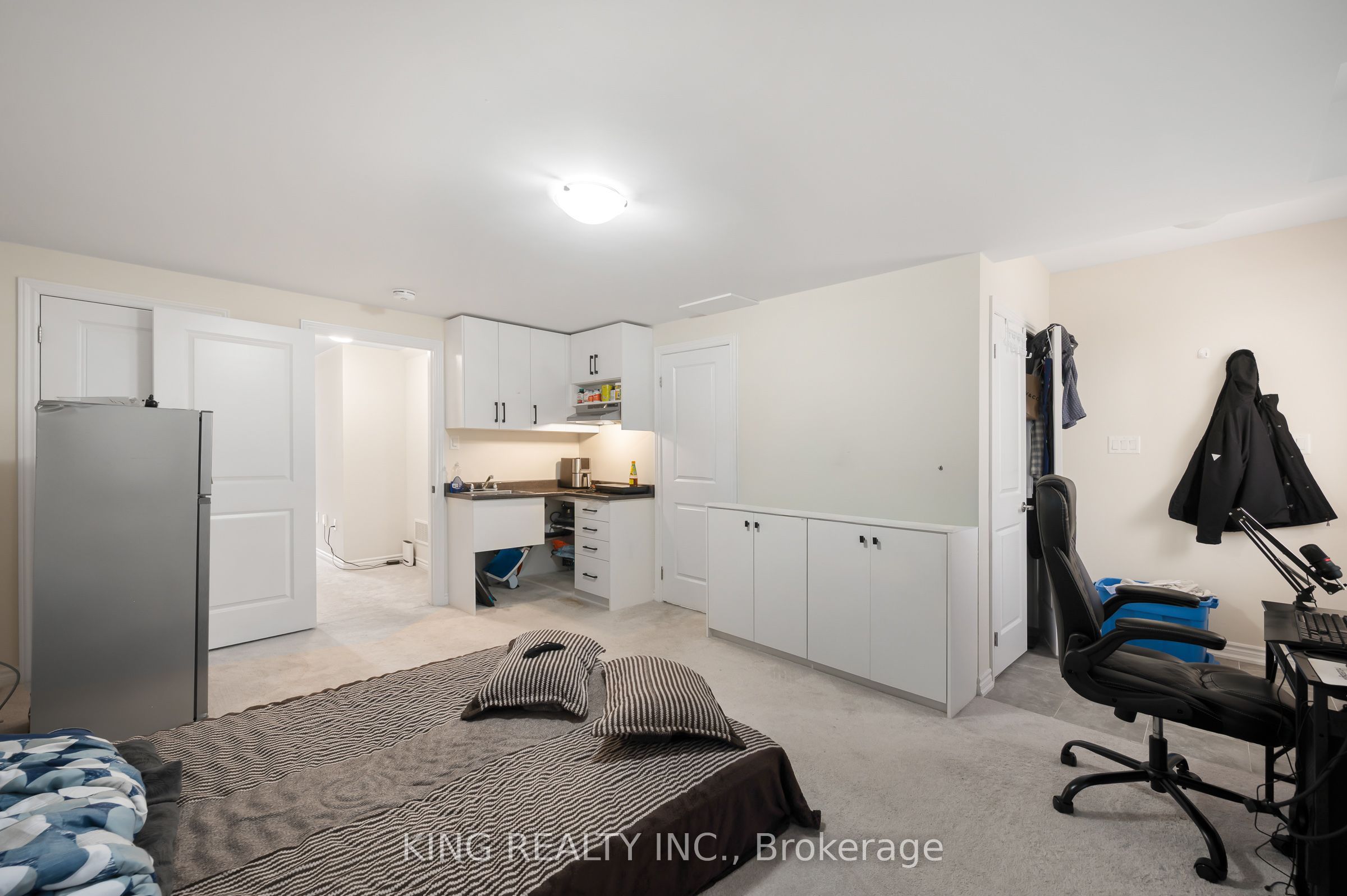 1443 National Common Property Photo 10