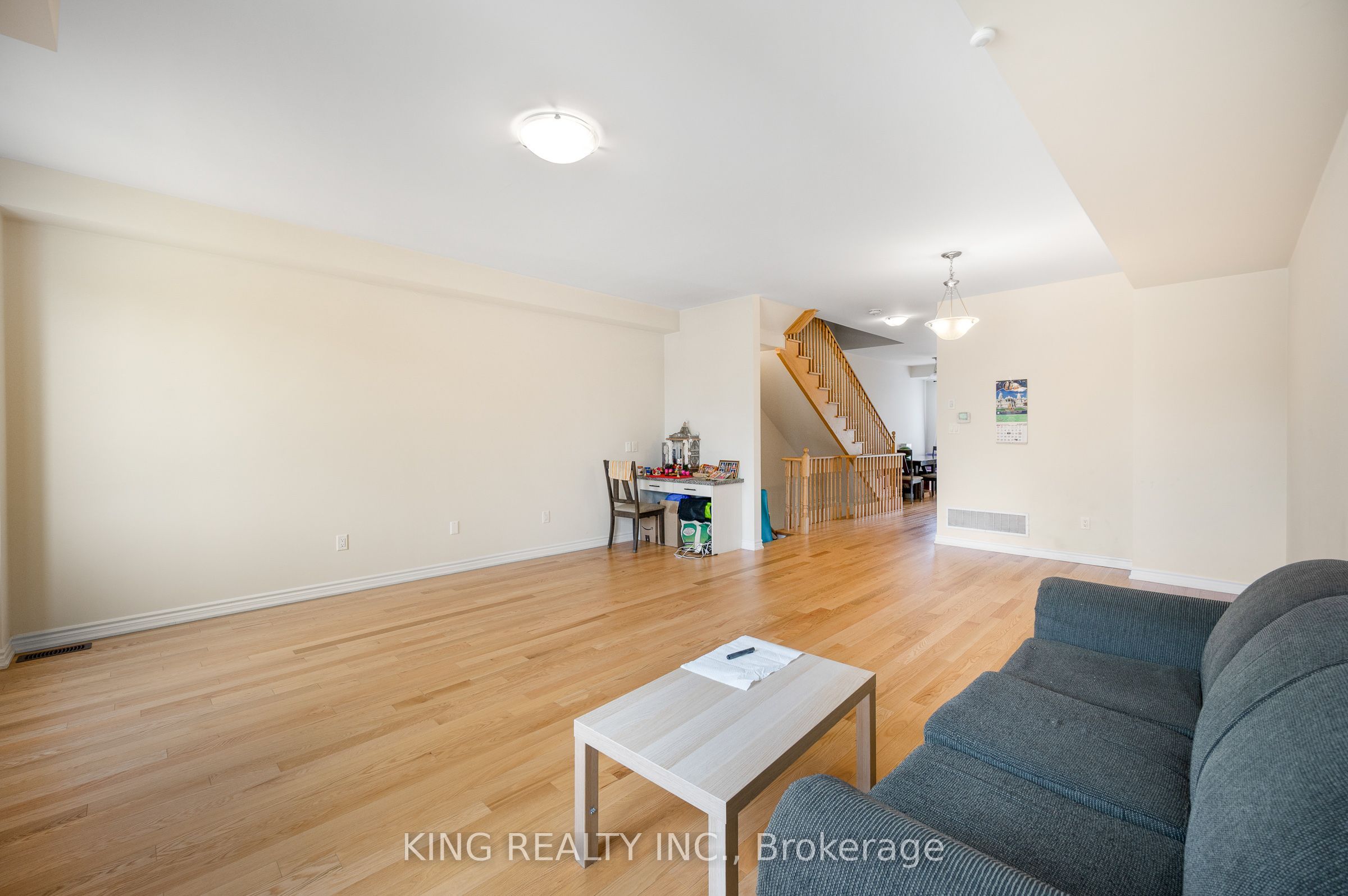 1443 National Common Property Photo 15