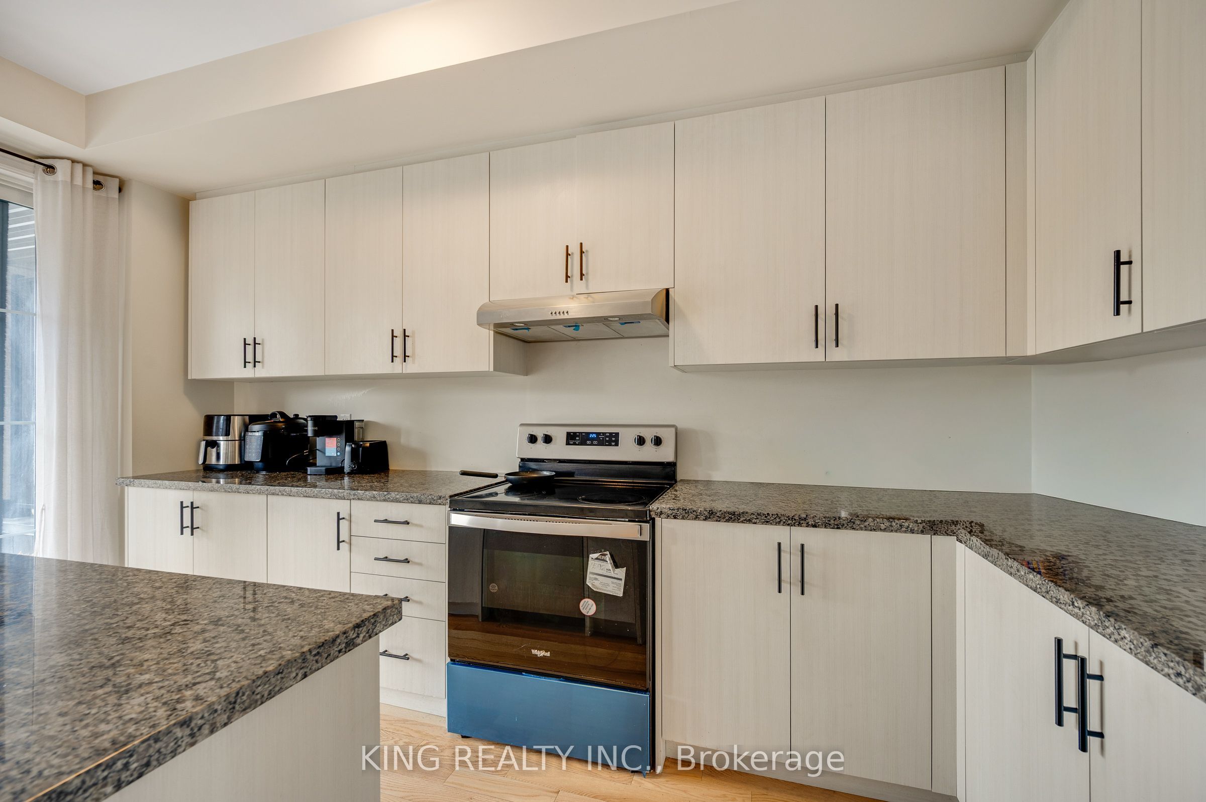 1443 National Common Property Photo 19