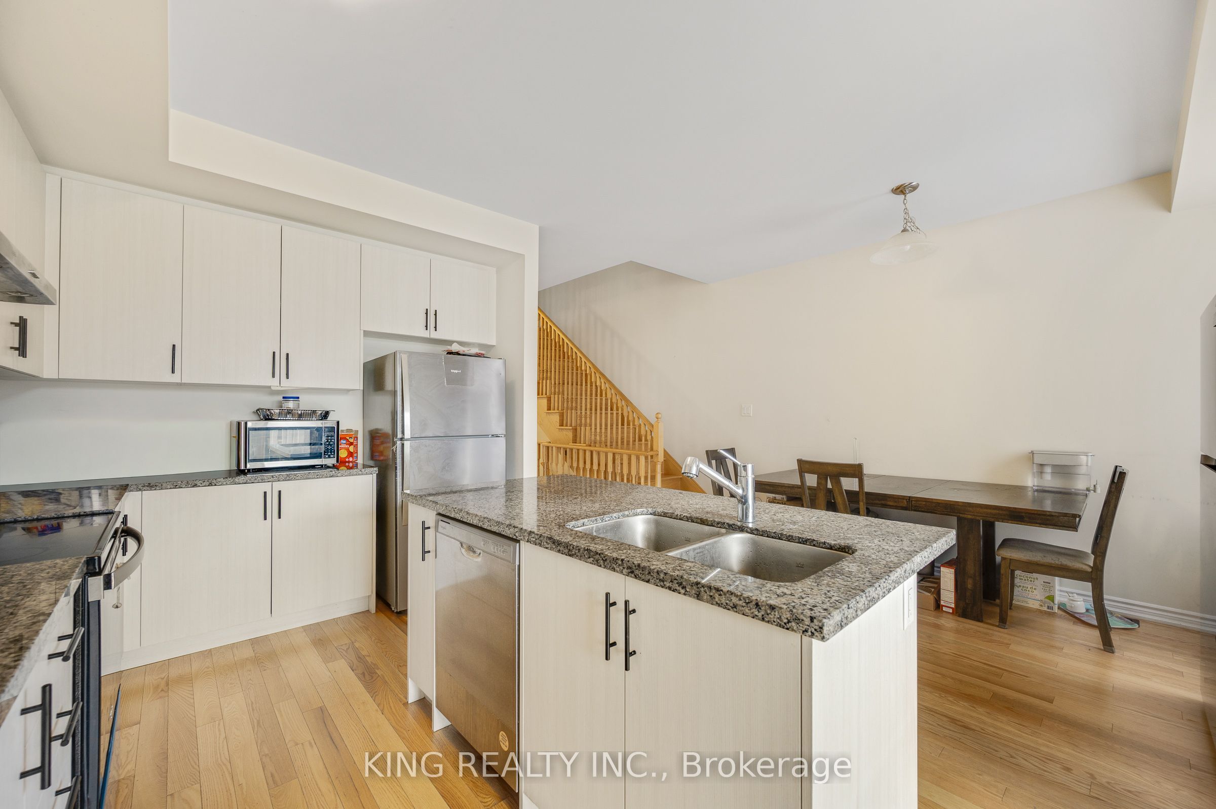 1443 National Common Property Photo 22