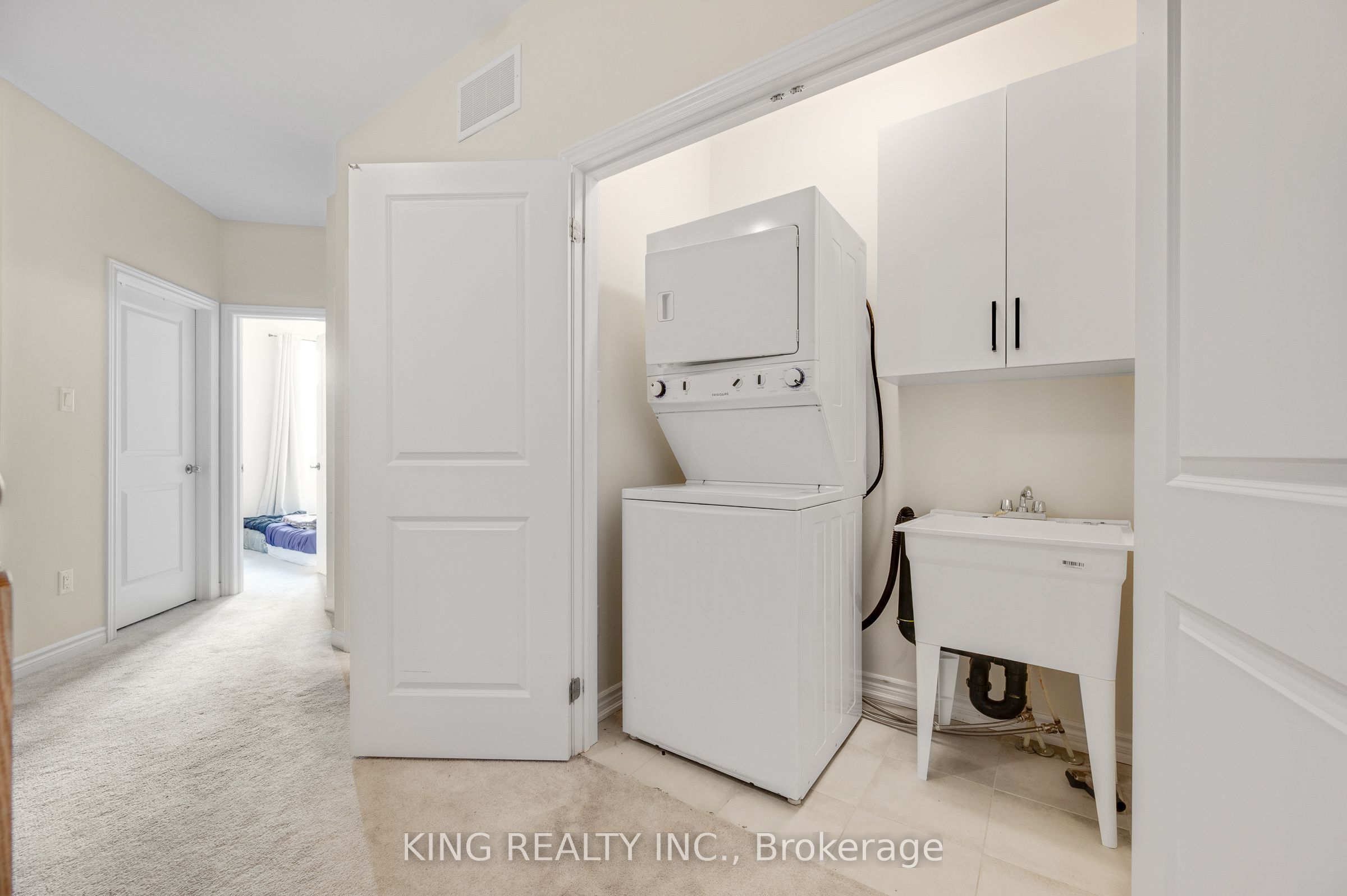 1443 National Common Property Photo 37