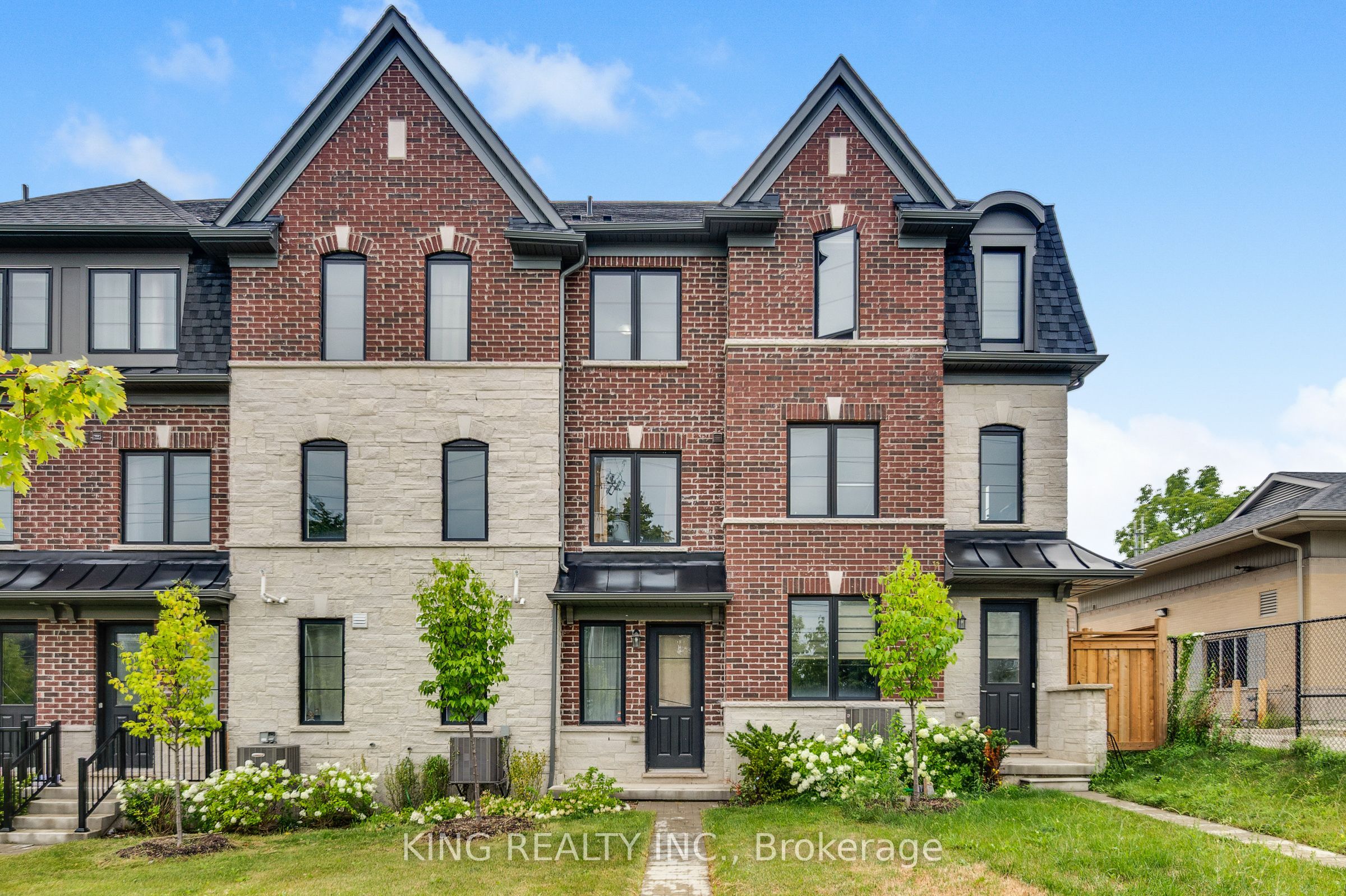 1443 National Common Property Photo 39