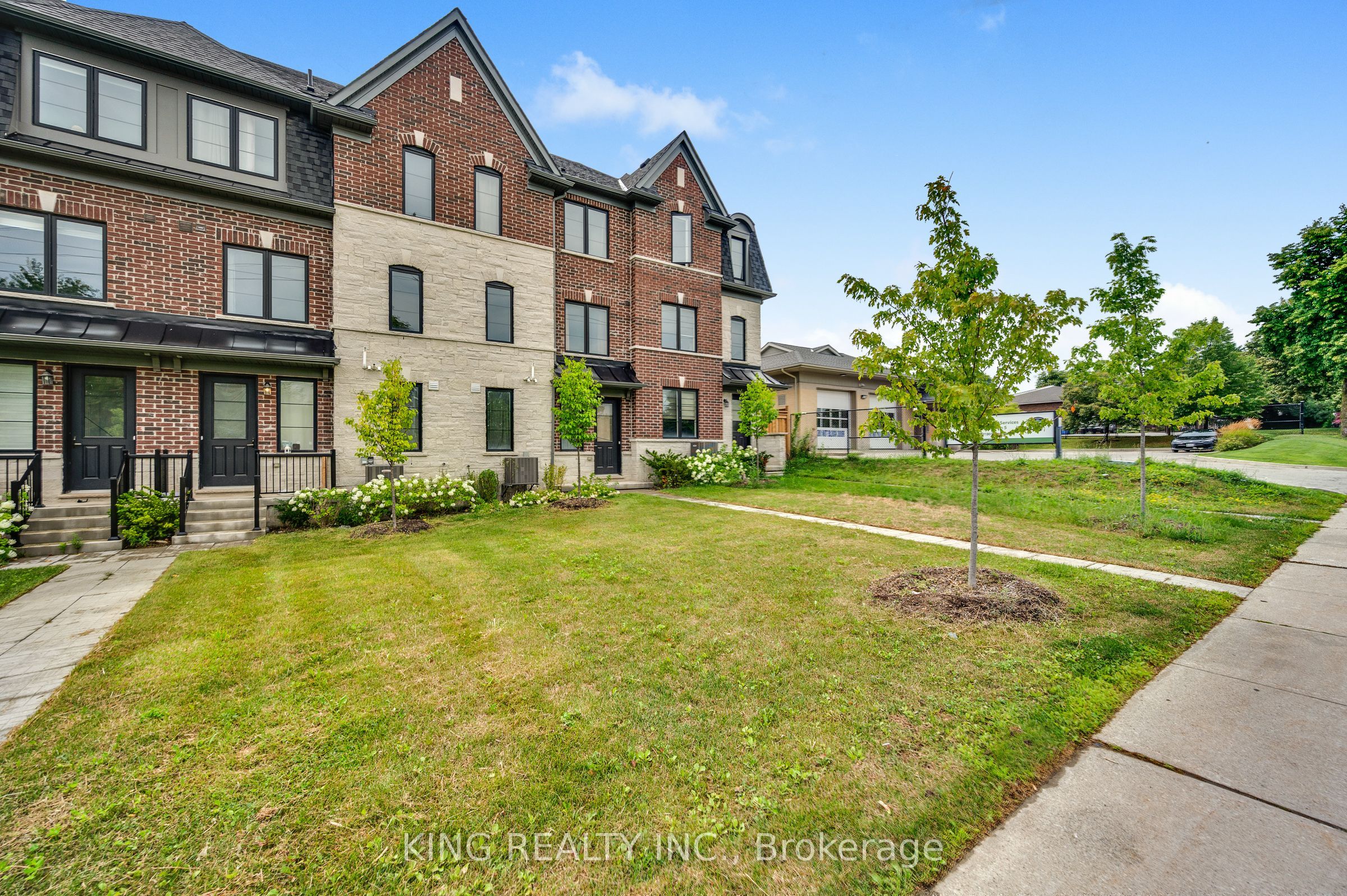 1443 National Common Property Photo 41