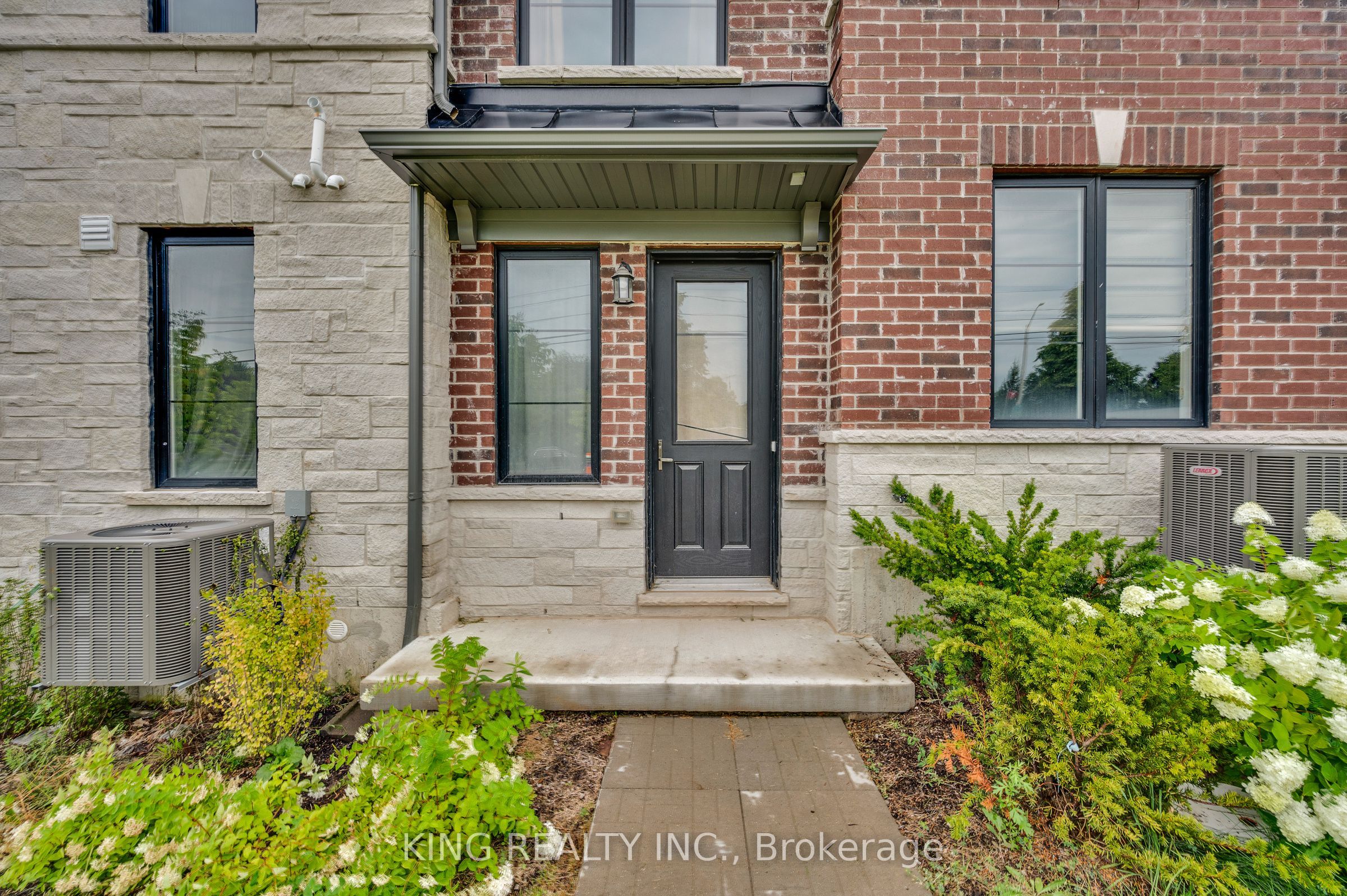1443 National Common Property Photo 42