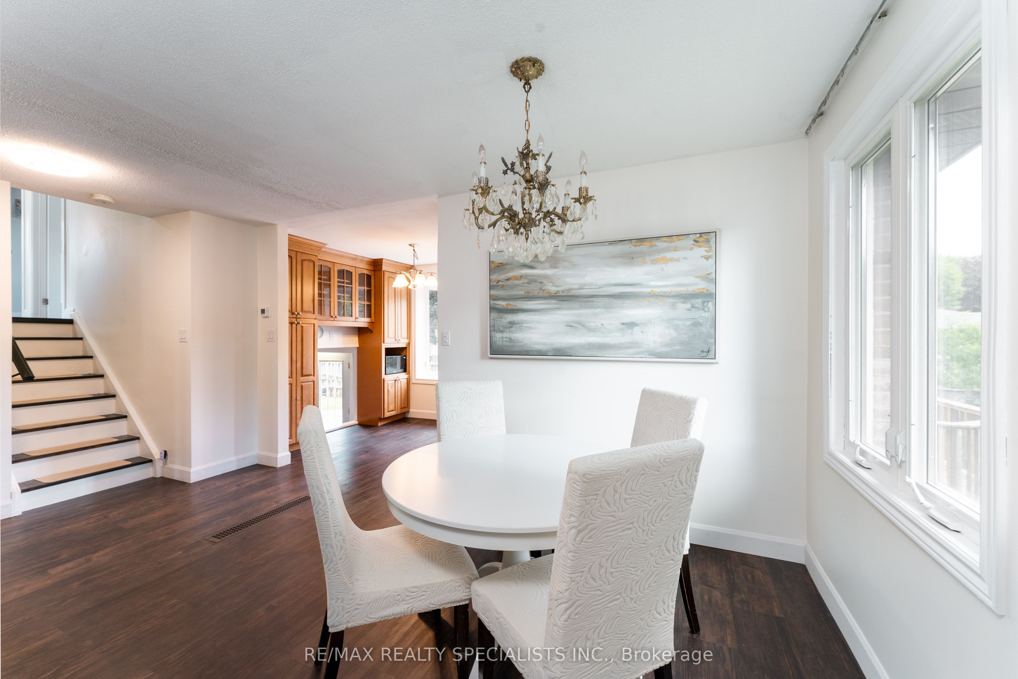 1319 Sherwood Court Property Photo 15