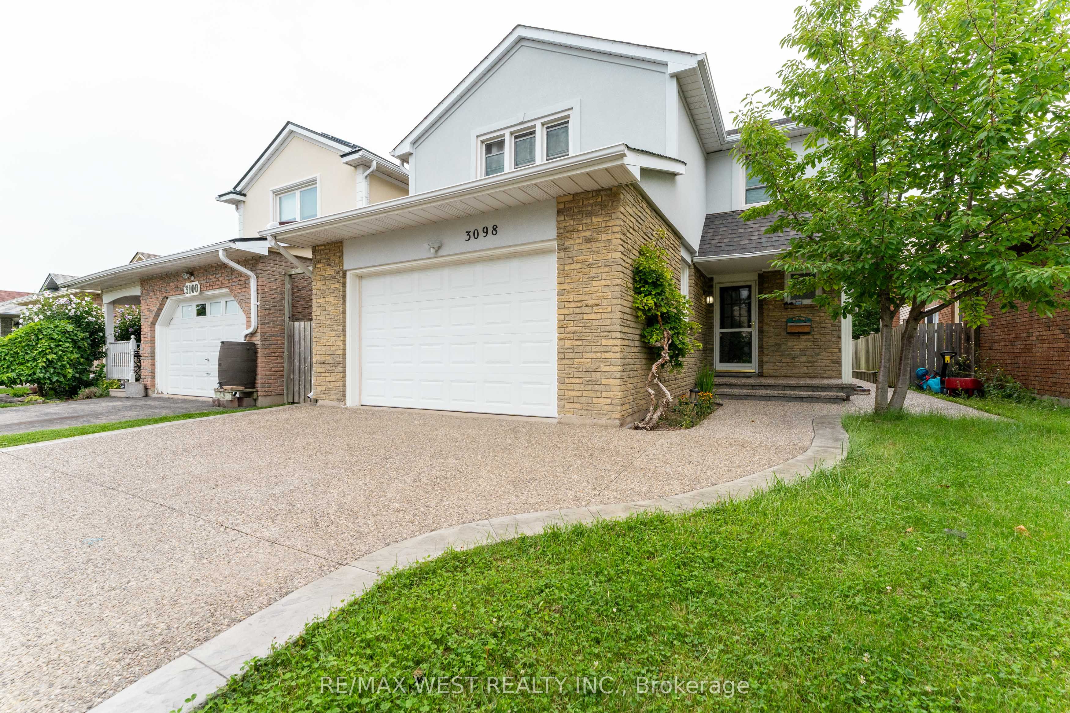3098 Driftwood Drive Property Photo 4