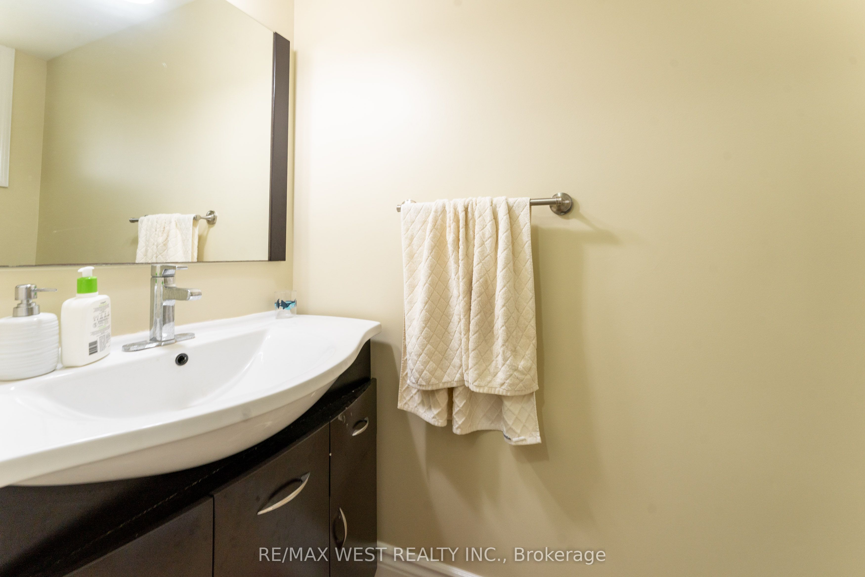 3098 Driftwood Drive Property Photo 8
