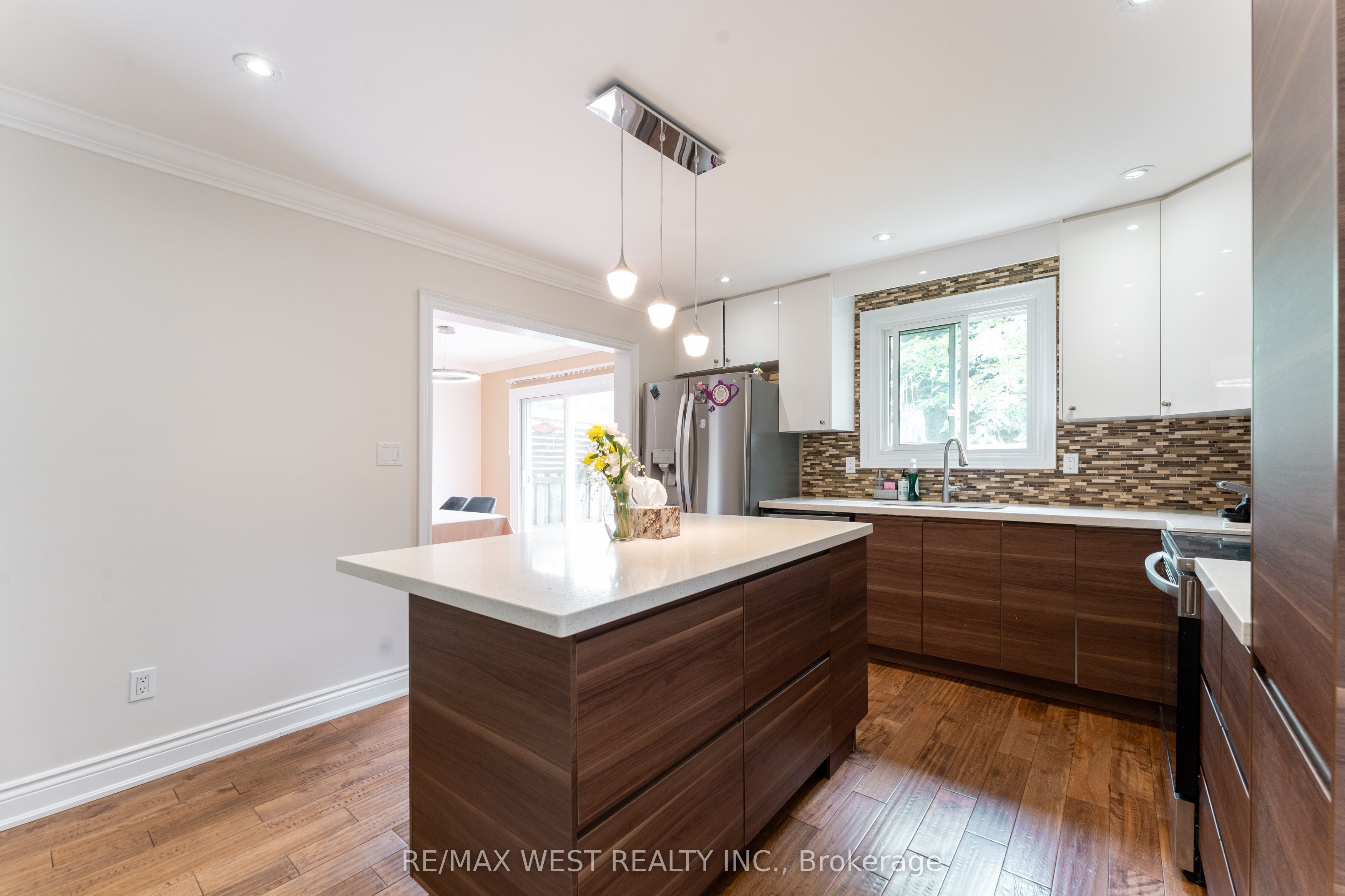 3098 Driftwood Drive Property Photo 12