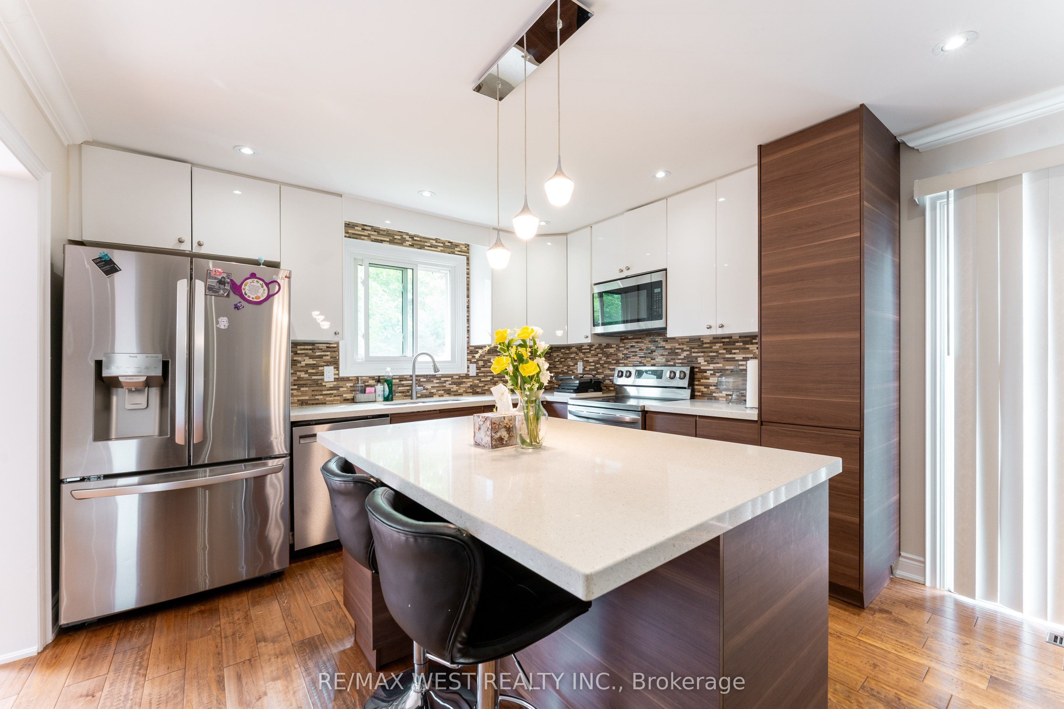 3098 Driftwood Drive Property Photo 13