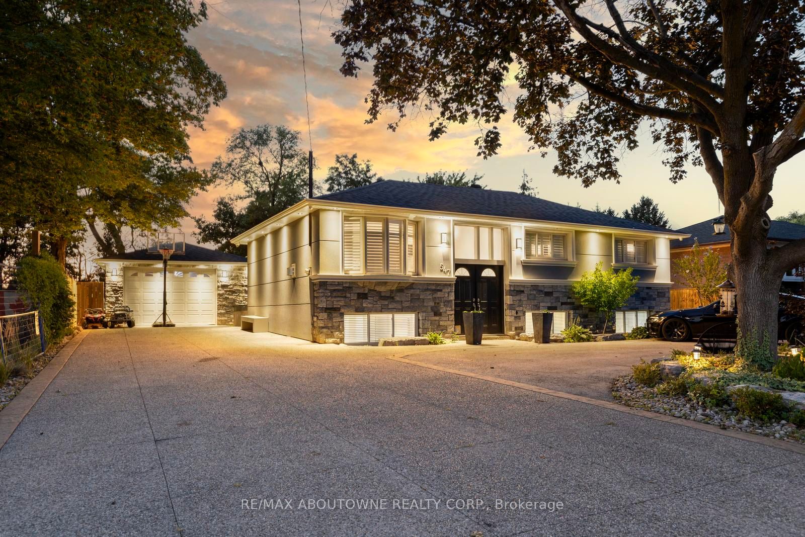 547 Pinegrove Road