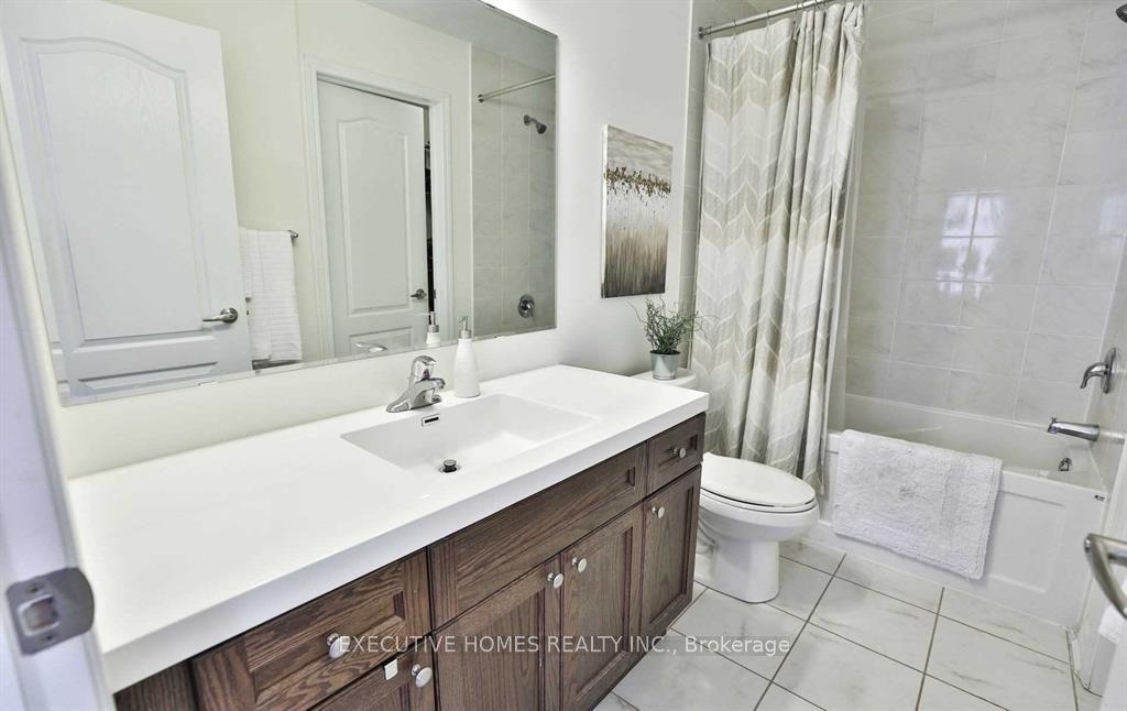 288 Reis Place Property Photo 9