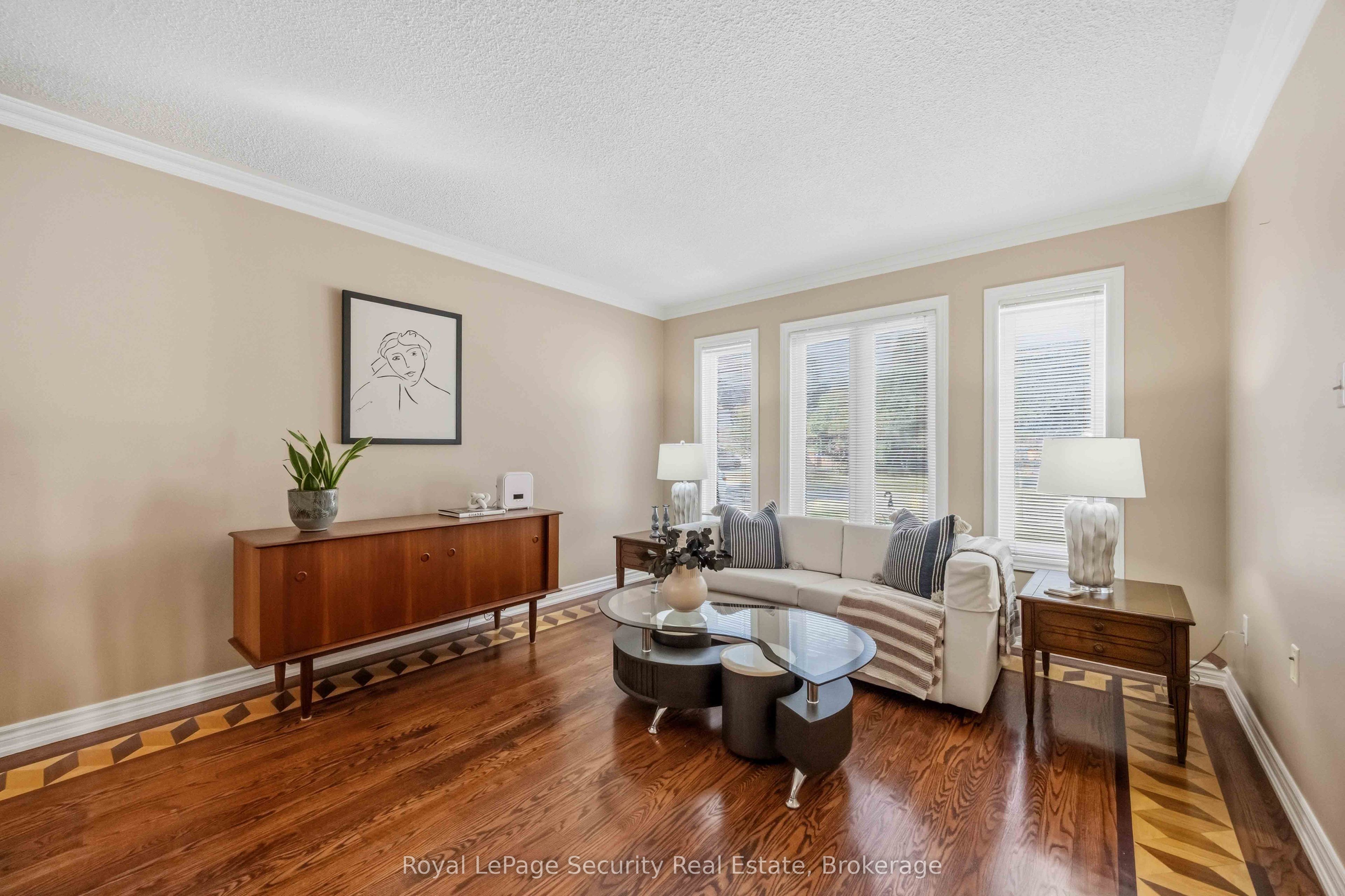 46 Birchway Place Property Photo 4
