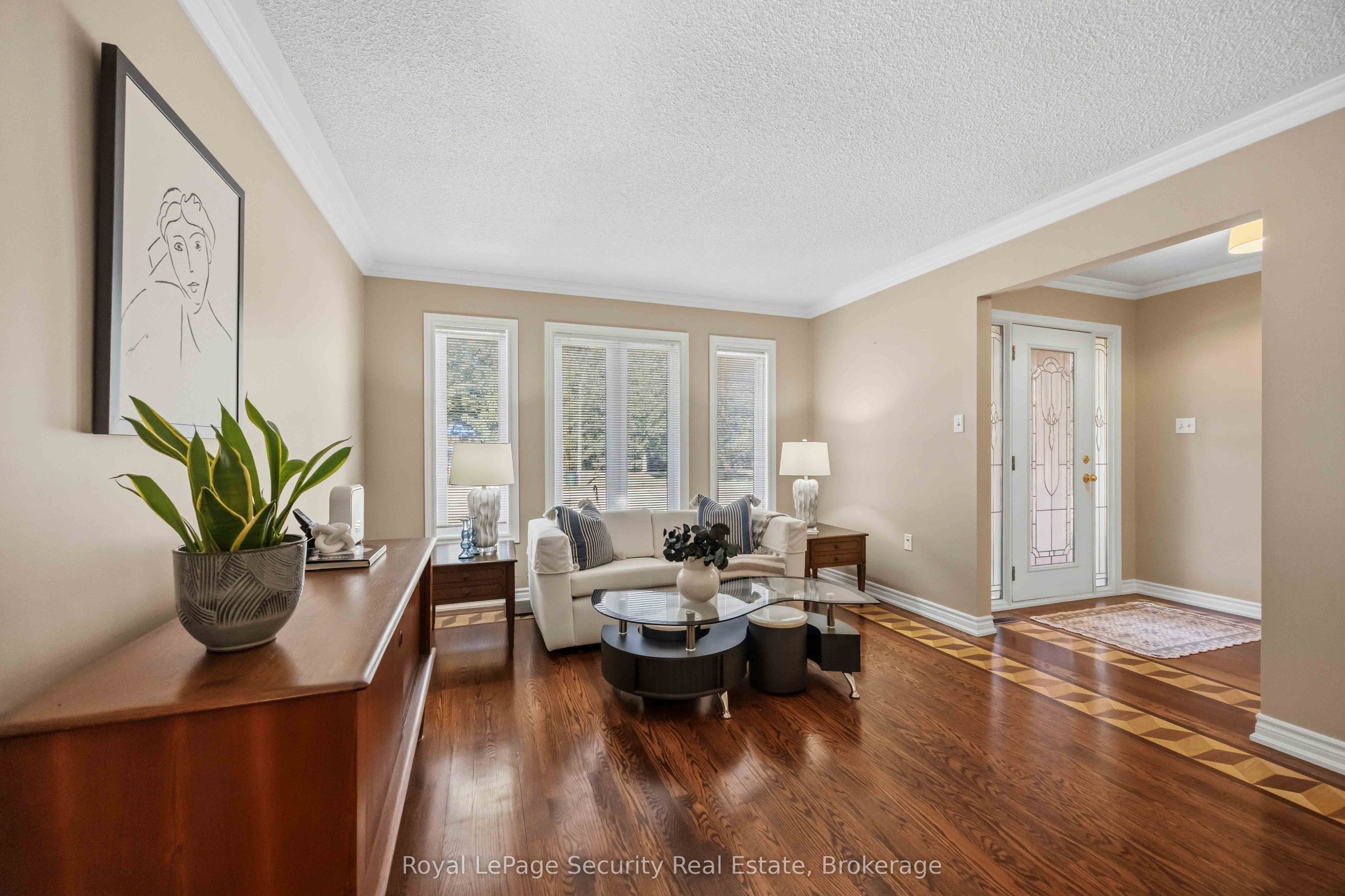 46 Birchway Place Property Photo 5