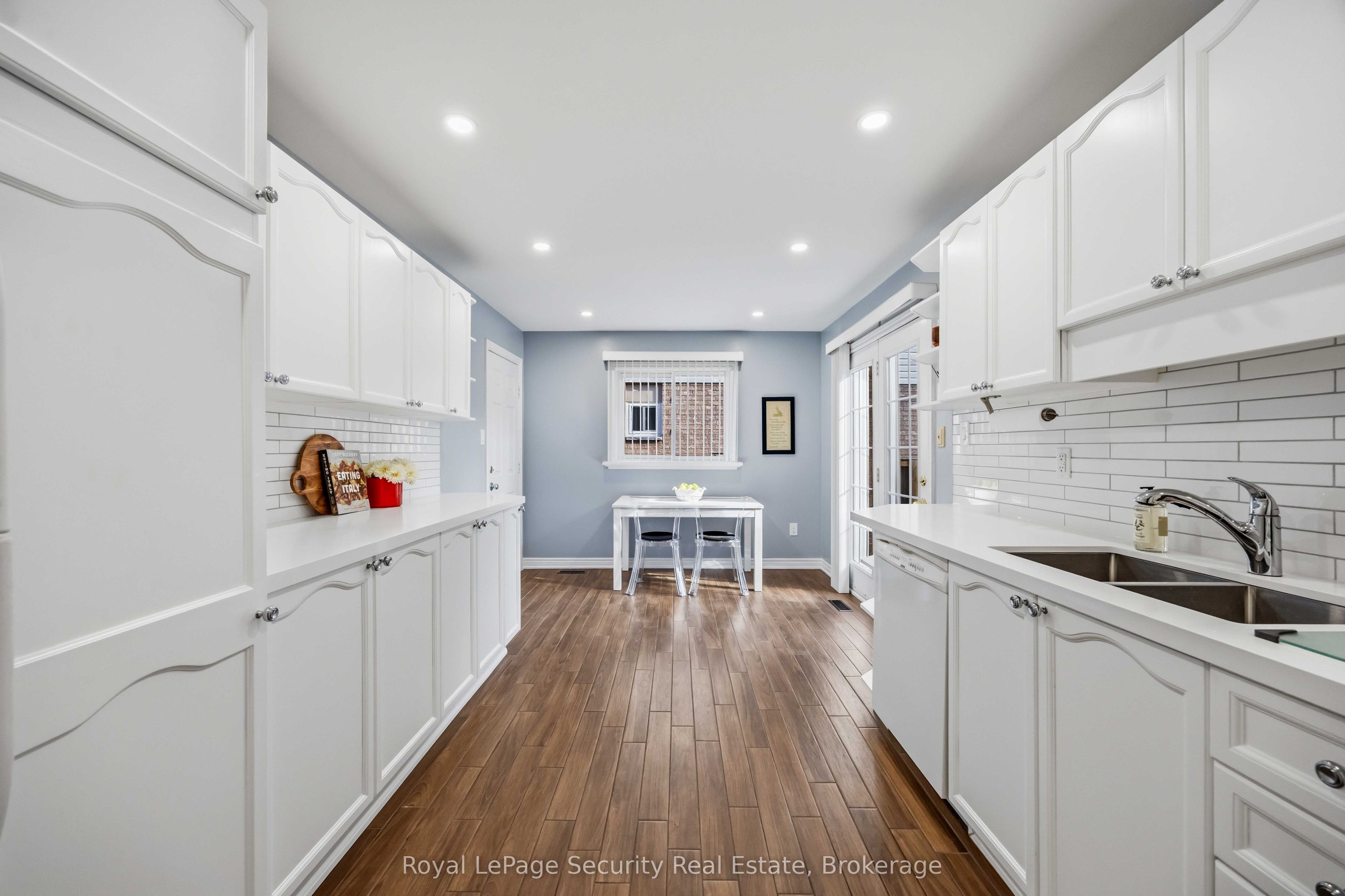 46 Birchway Place Property Photo 11
