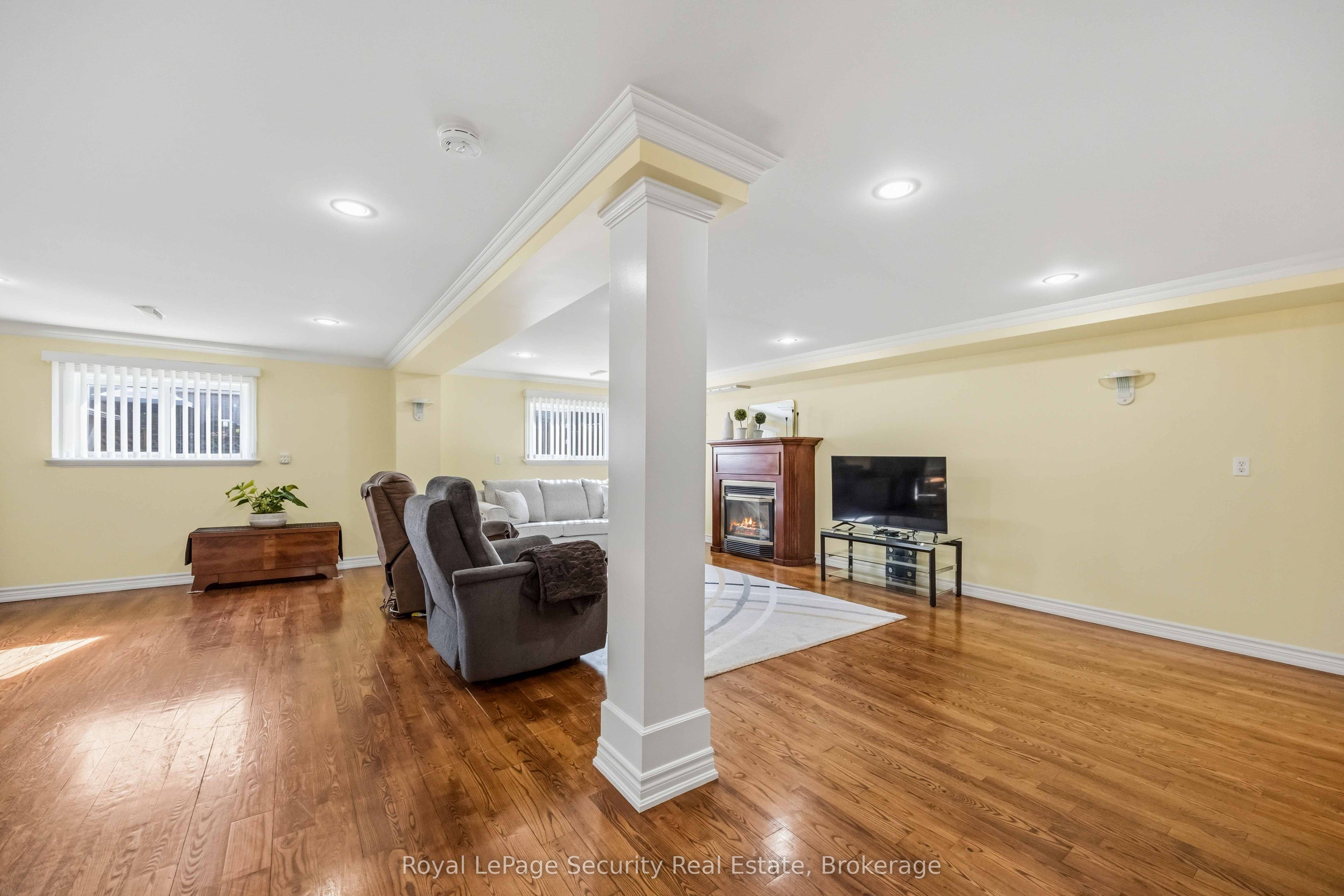 46 Birchway Place Property Photo 32