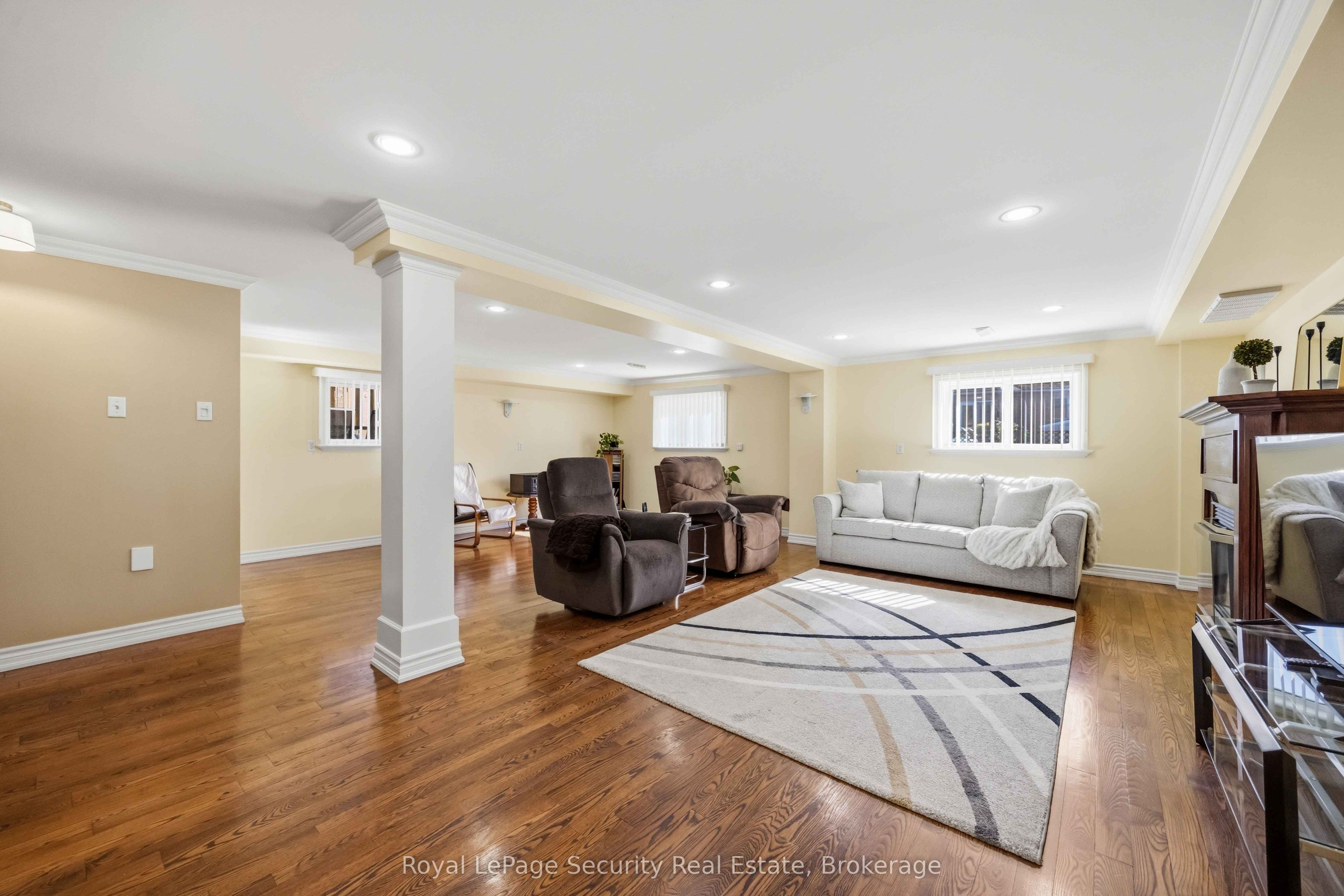 46 Birchway Place Property Photo 34