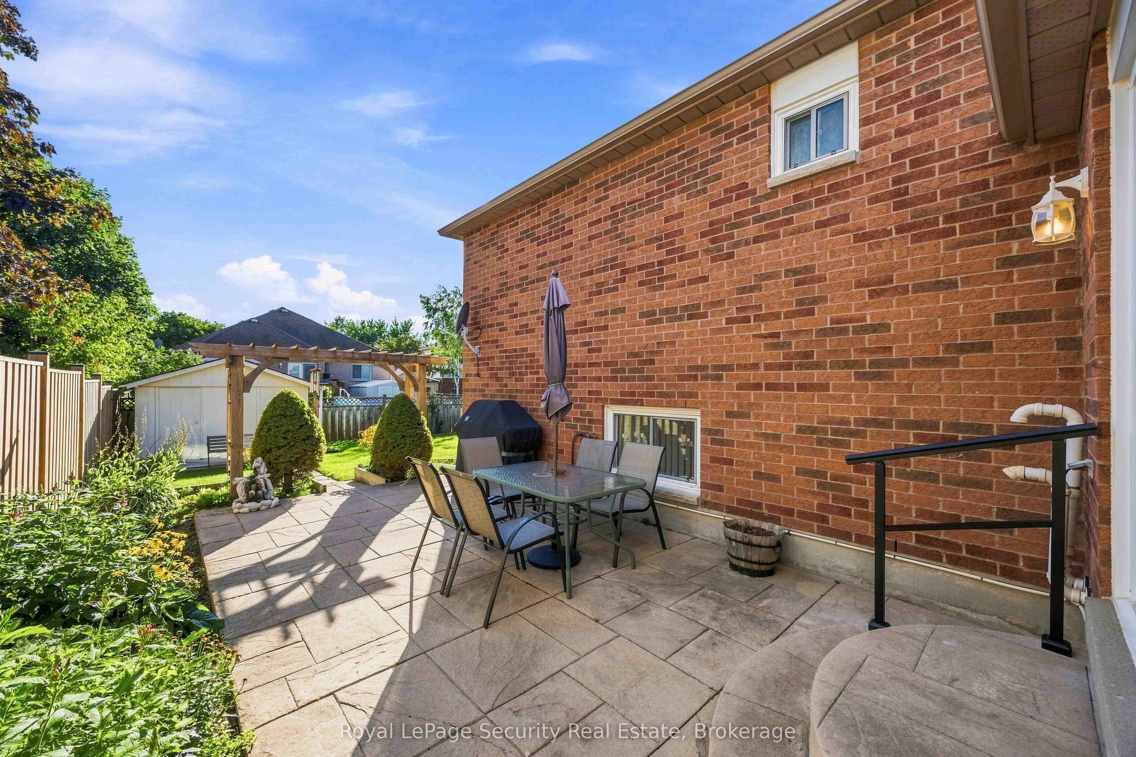 46 Birchway Place Property Photo 42