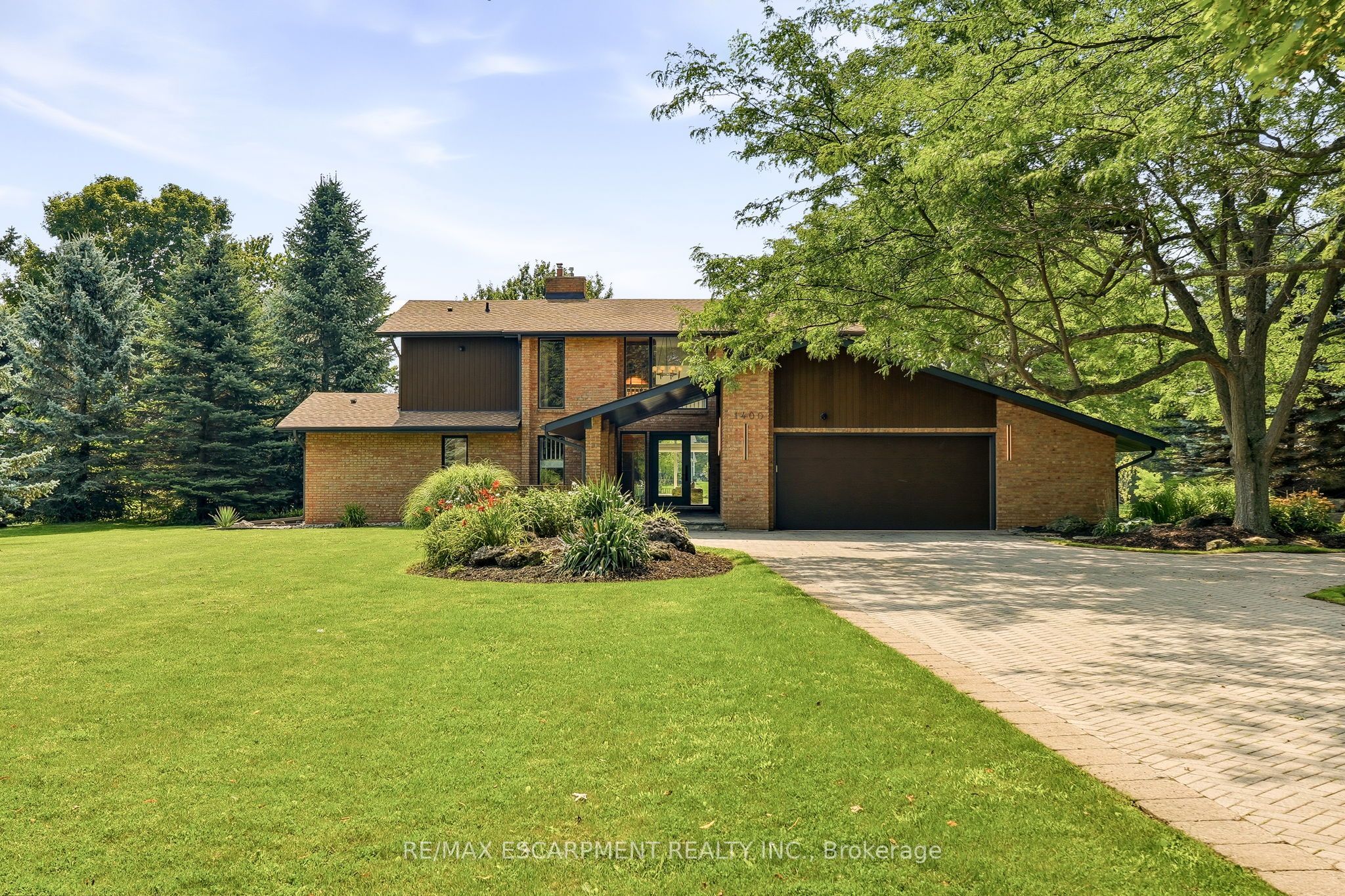 1400 1 Side Road Property Photo 37