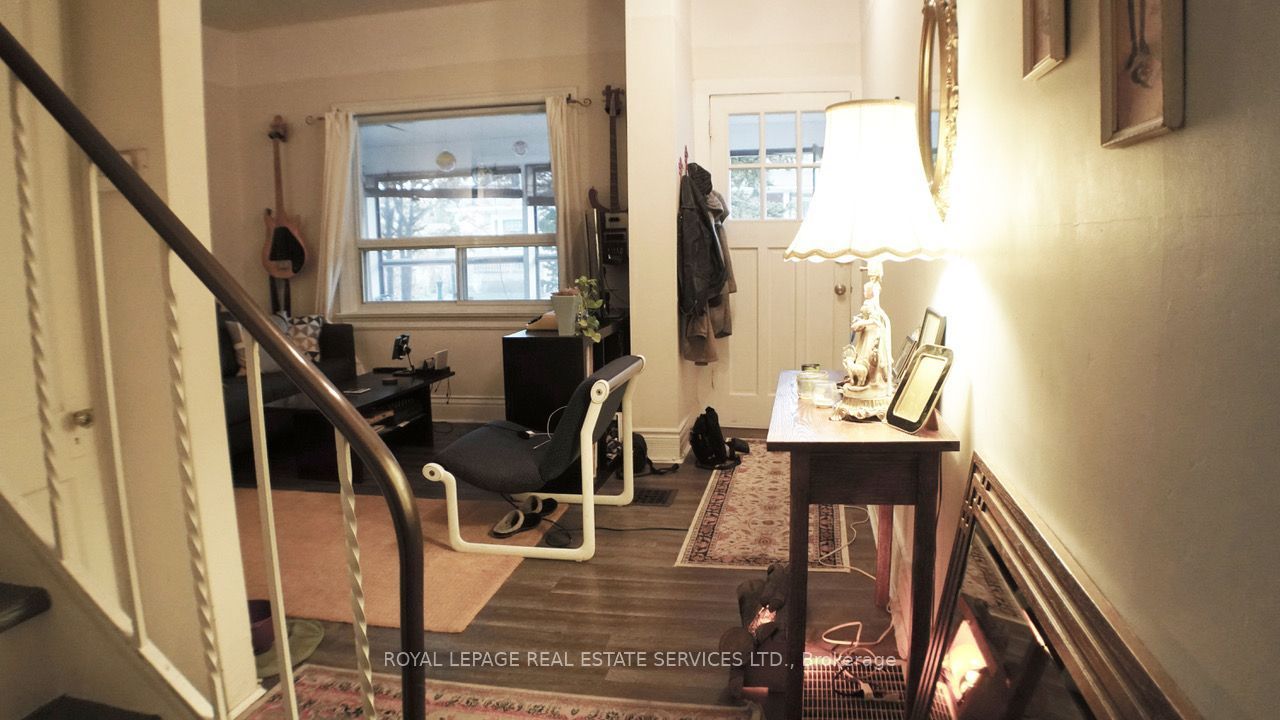 2 Saint Marks Road Property Photo 5