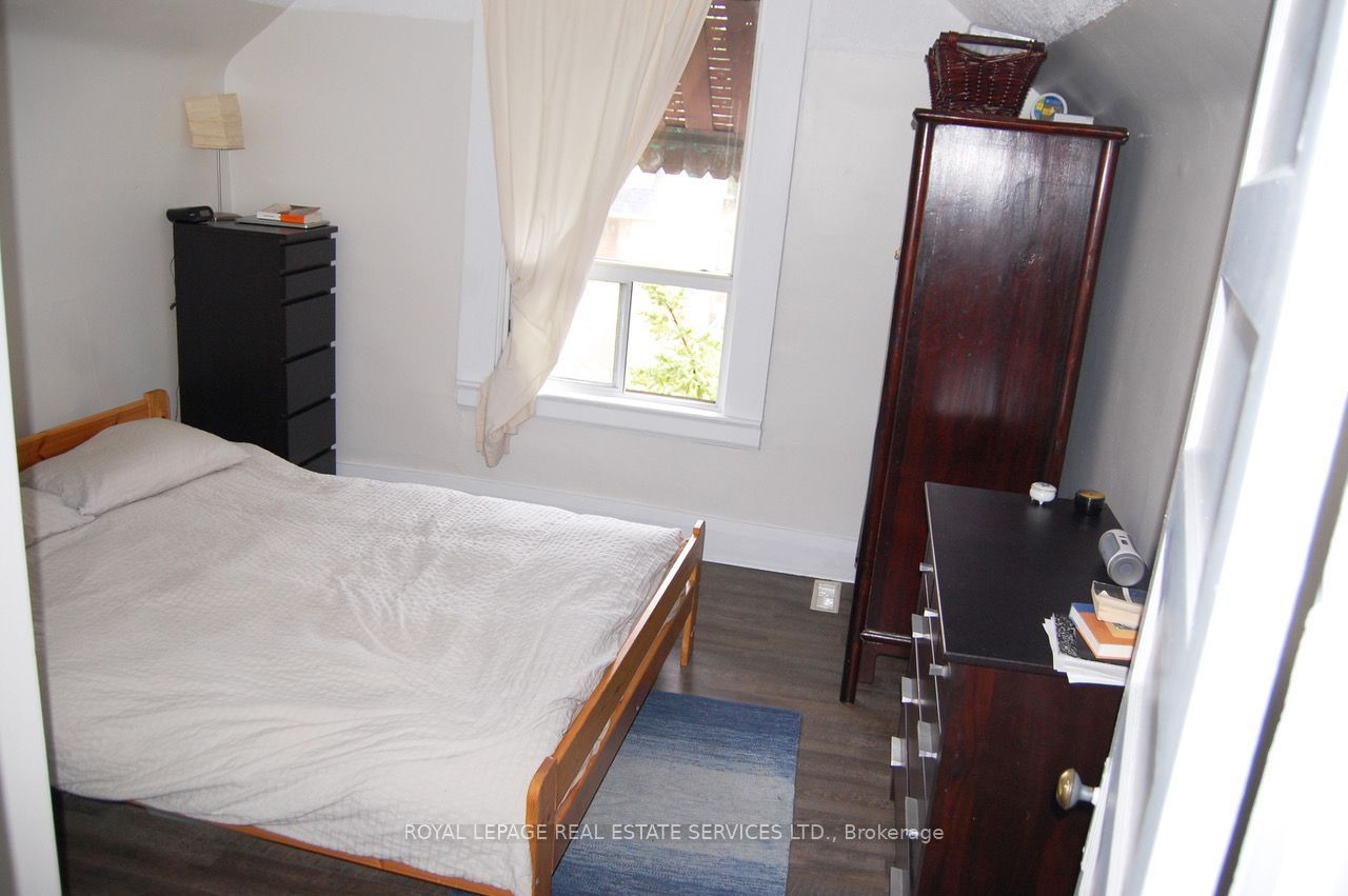 2 Saint Marks Road Property Photo 8