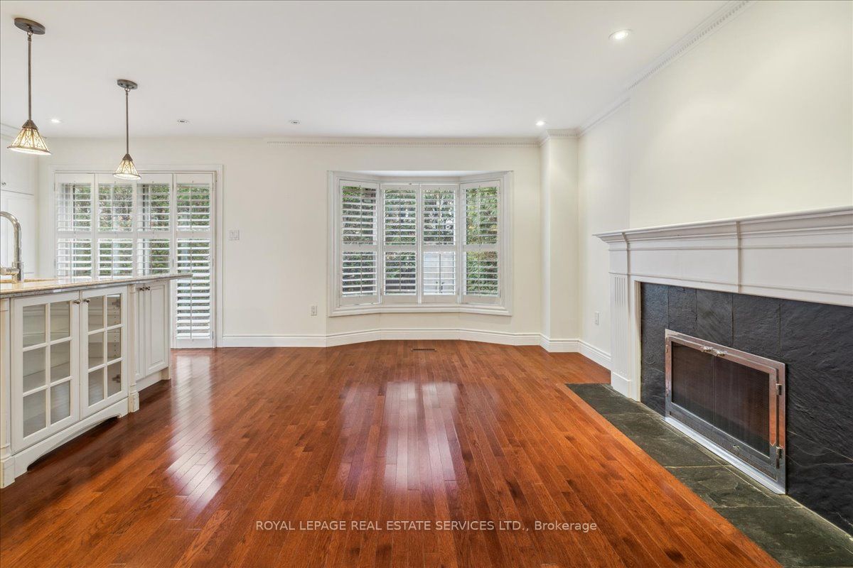 172 River Oaks Boulevard E Property Photo 16