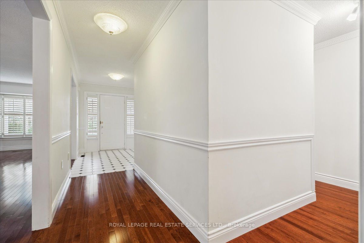 172 River Oaks Boulevard E Property Photo 17