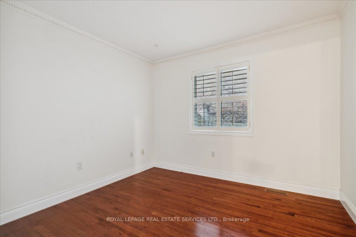 172 River Oaks Boulevard E Property Photo 23