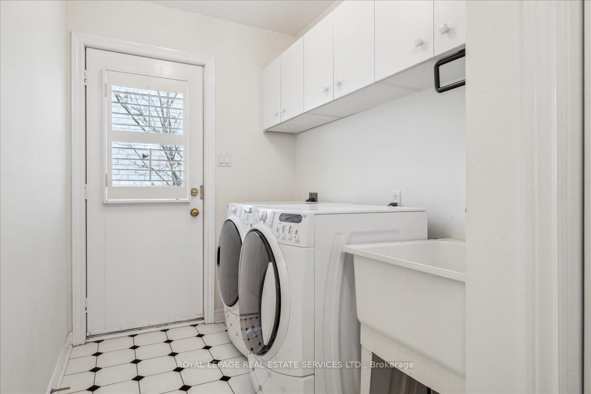 172 River Oaks Boulevard E Property Photo 26