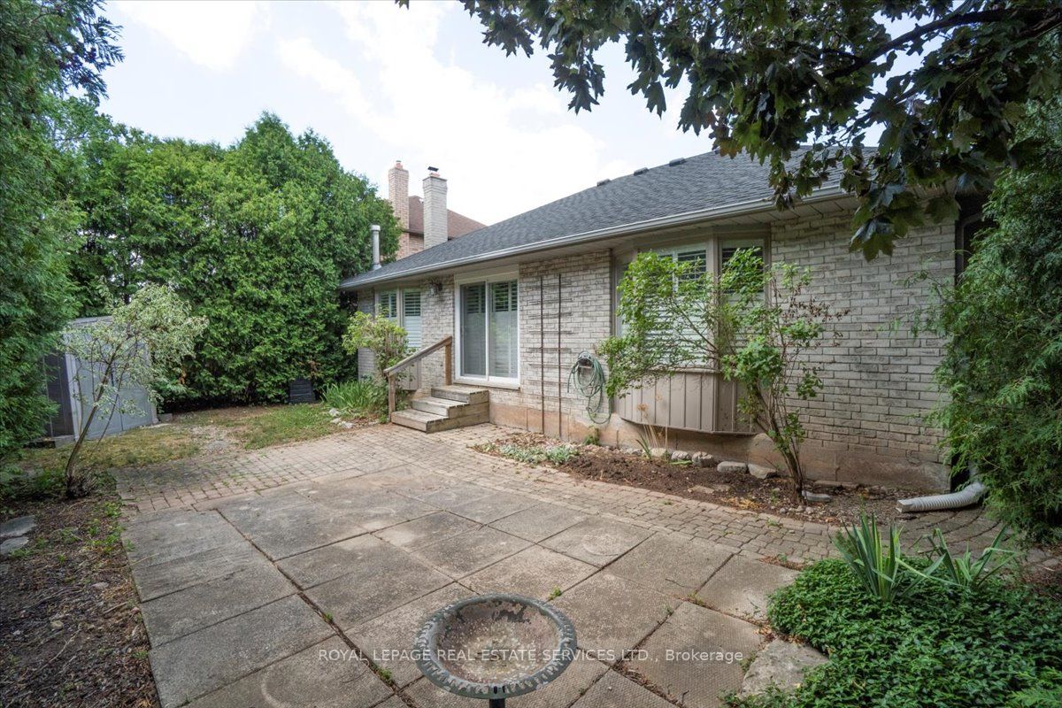 172 River Oaks Boulevard E Property Photo 30